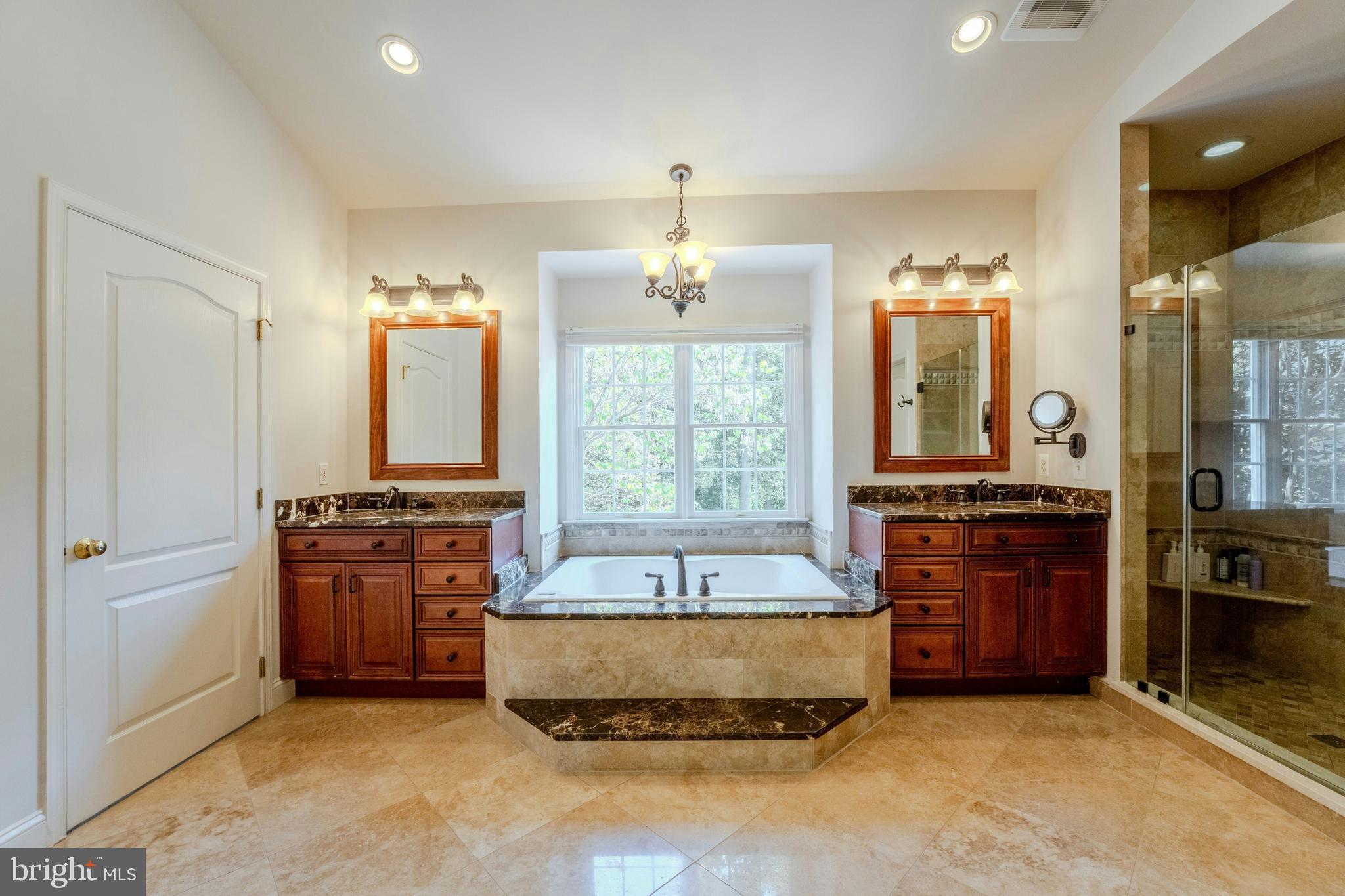 BELMONT COUNTRY CLUB - Residential