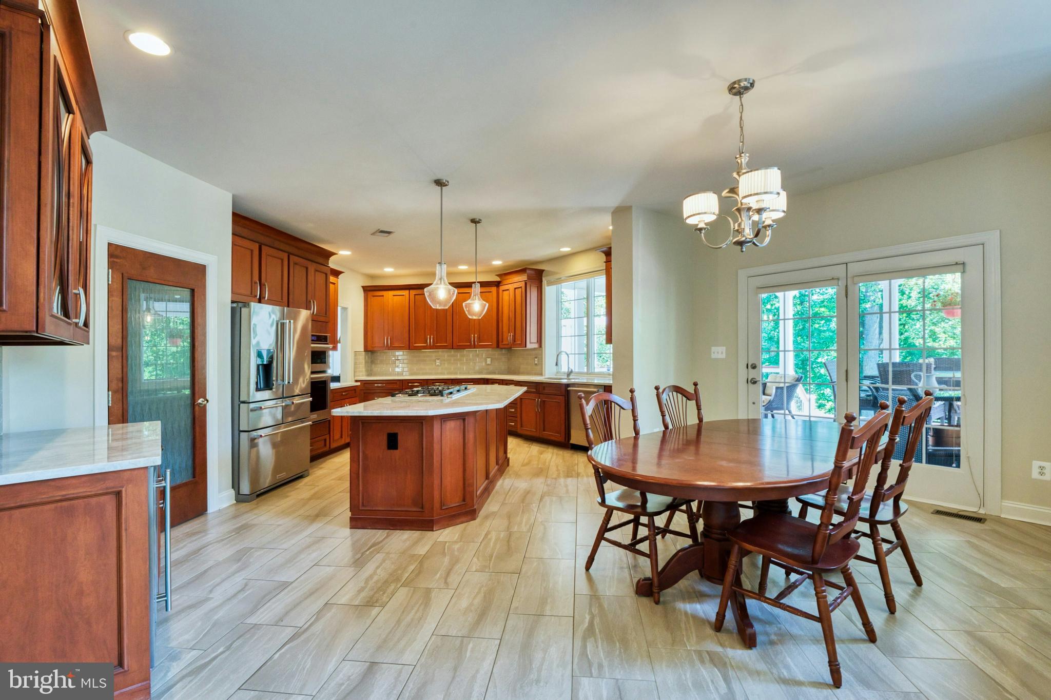 BELMONT COUNTRY CLUB - Residential