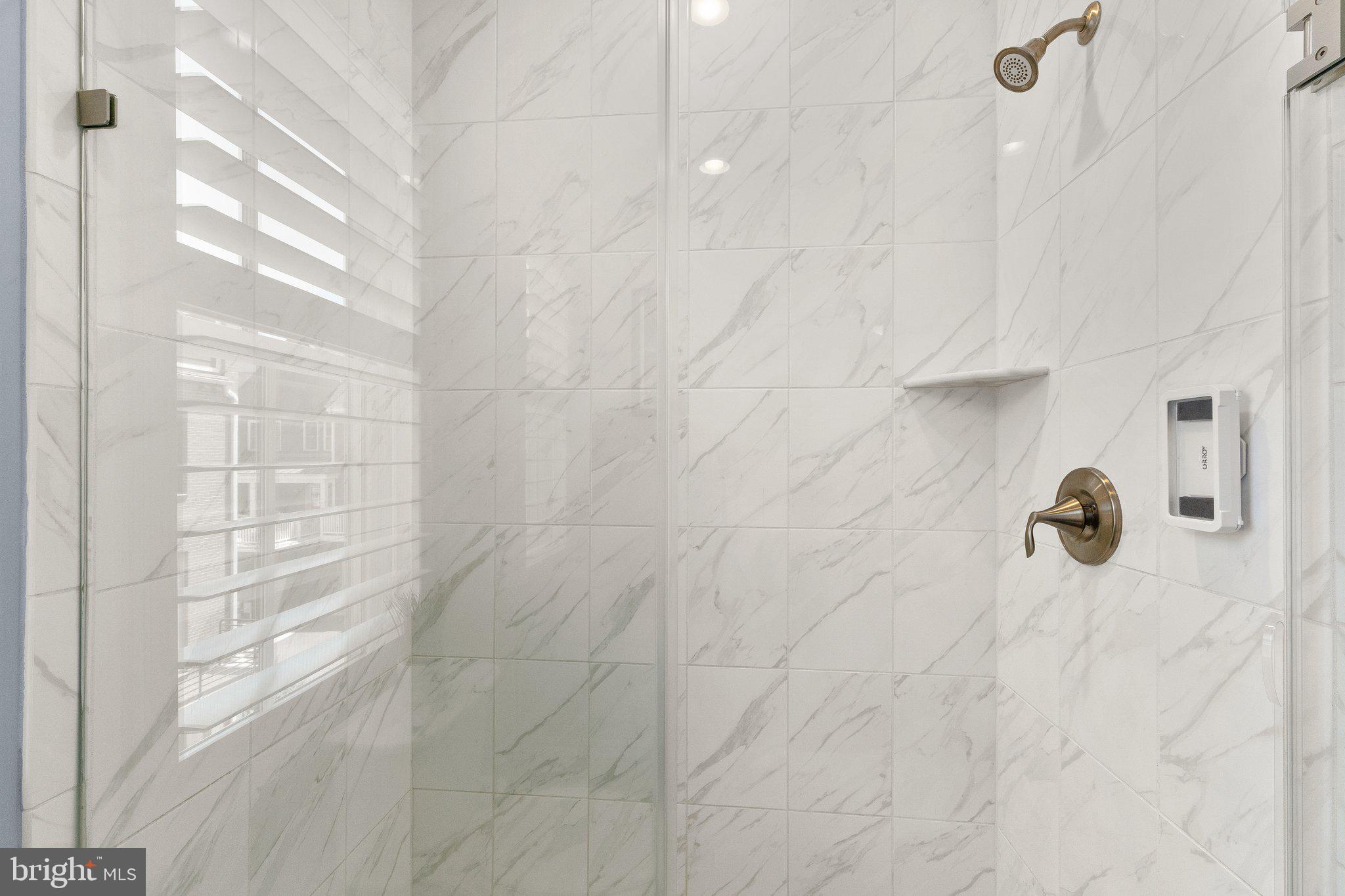 POTOMAC YARD - Residential Lease