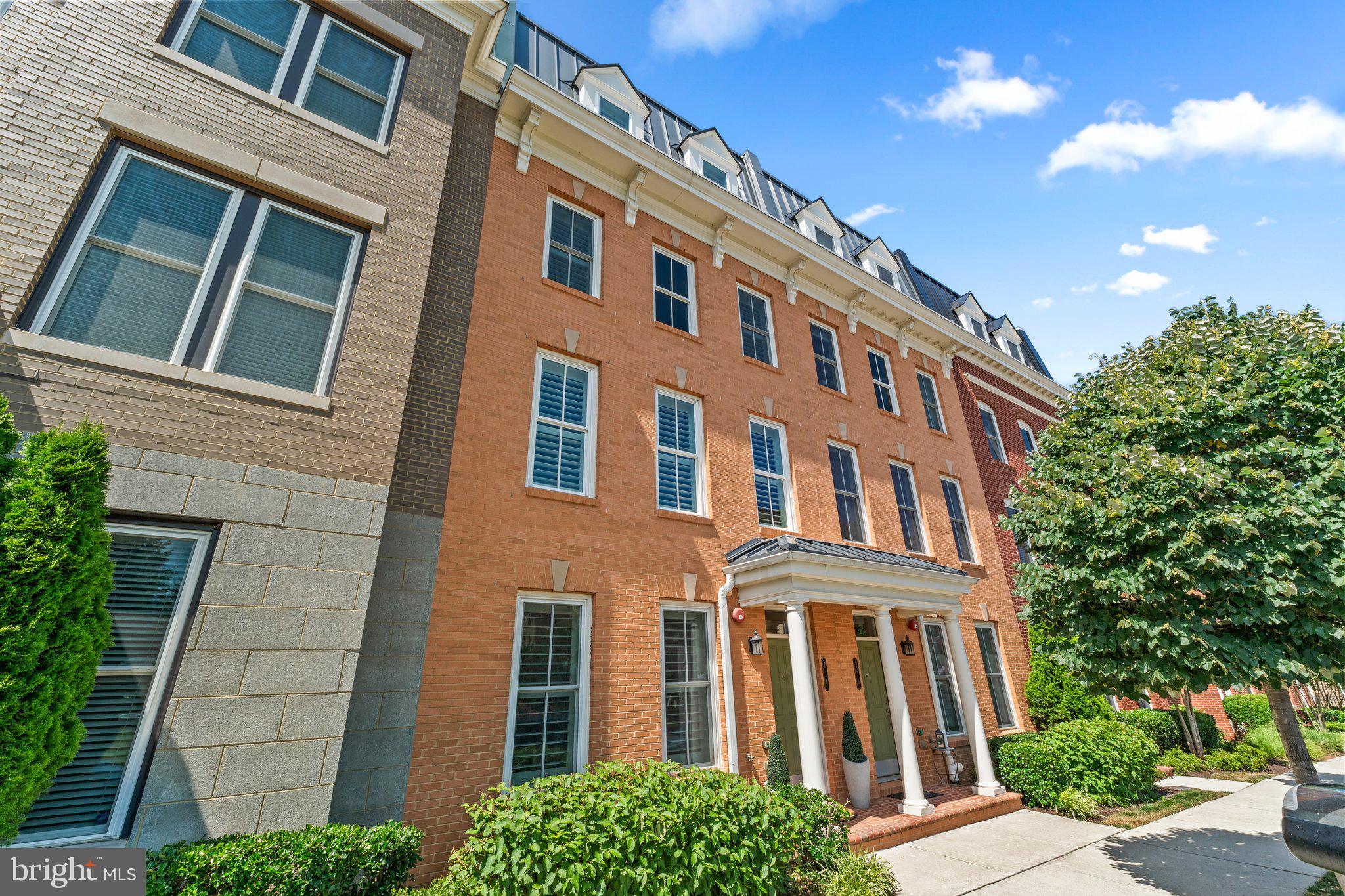 POTOMAC YARD - Residential Lease