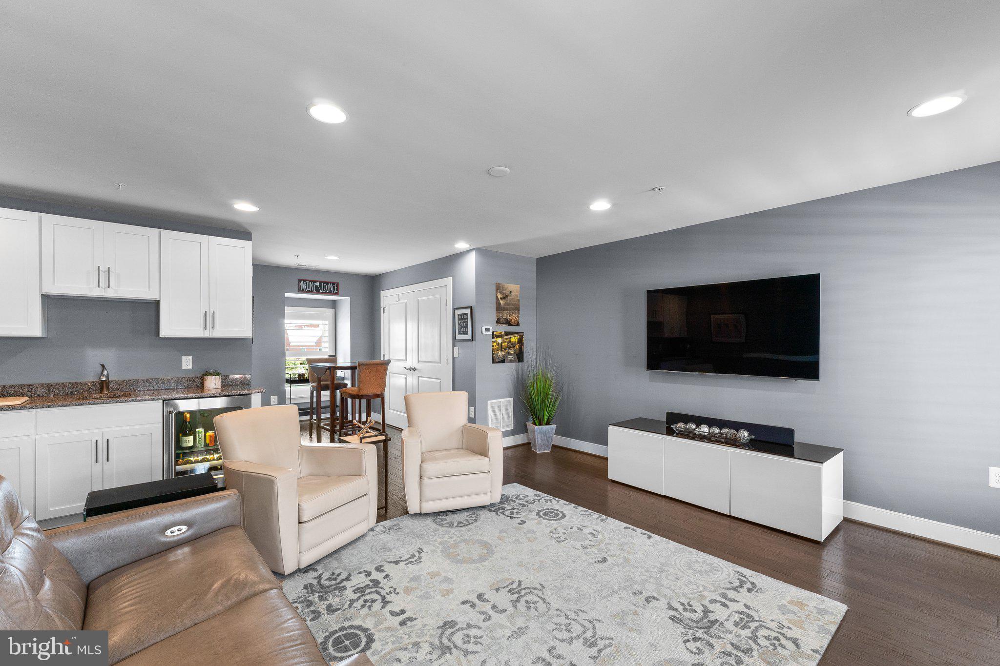 POTOMAC YARD - Residential Lease