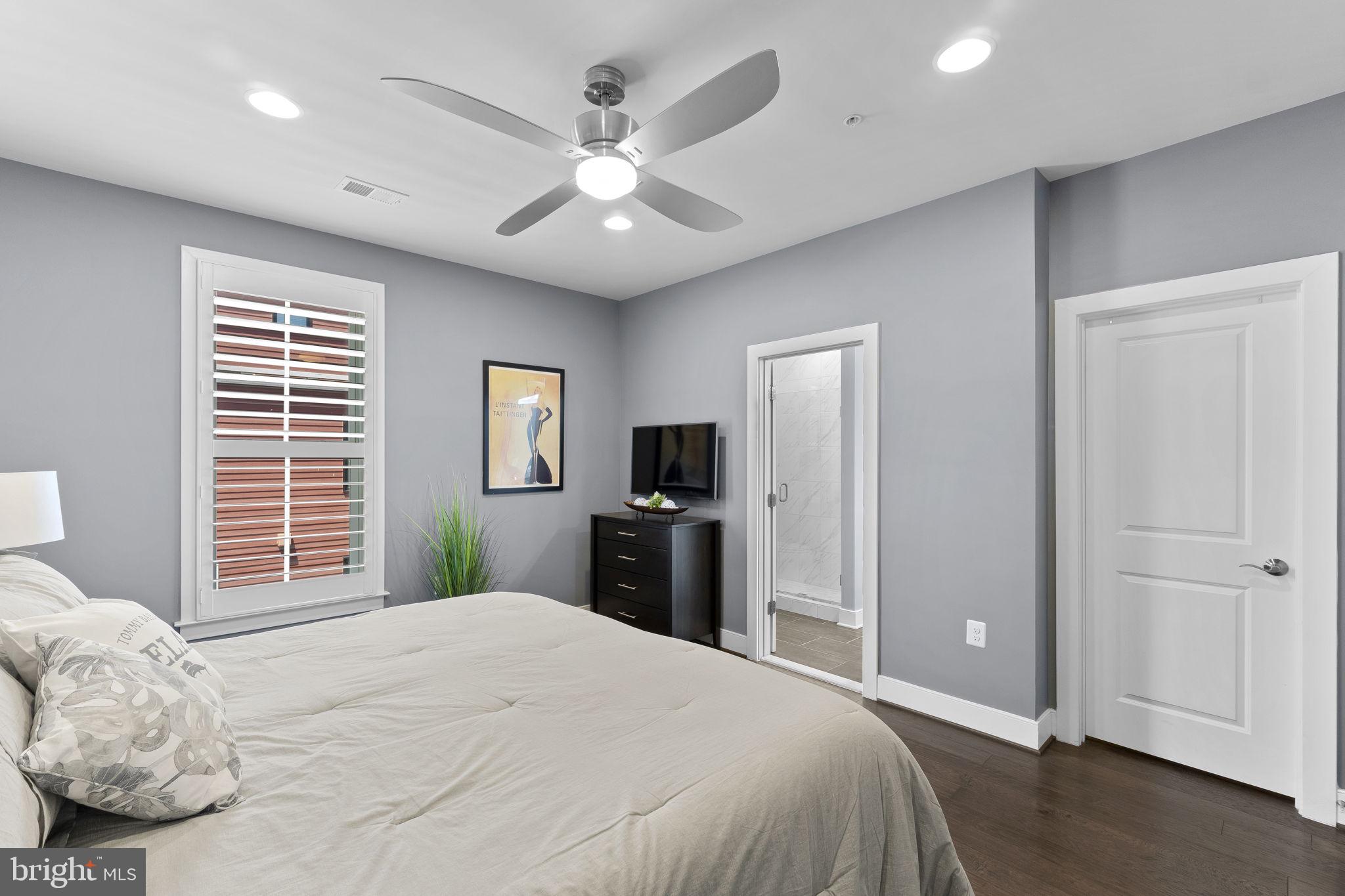 POTOMAC YARD - Residential Lease