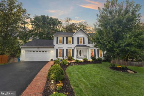 8106 OAK HOLLOW COURT FAIRFAX STATION VA 22039