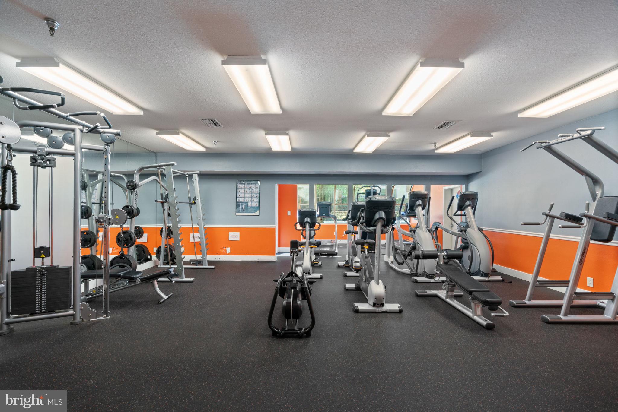 POINTE AT PARK CENTER - Residential