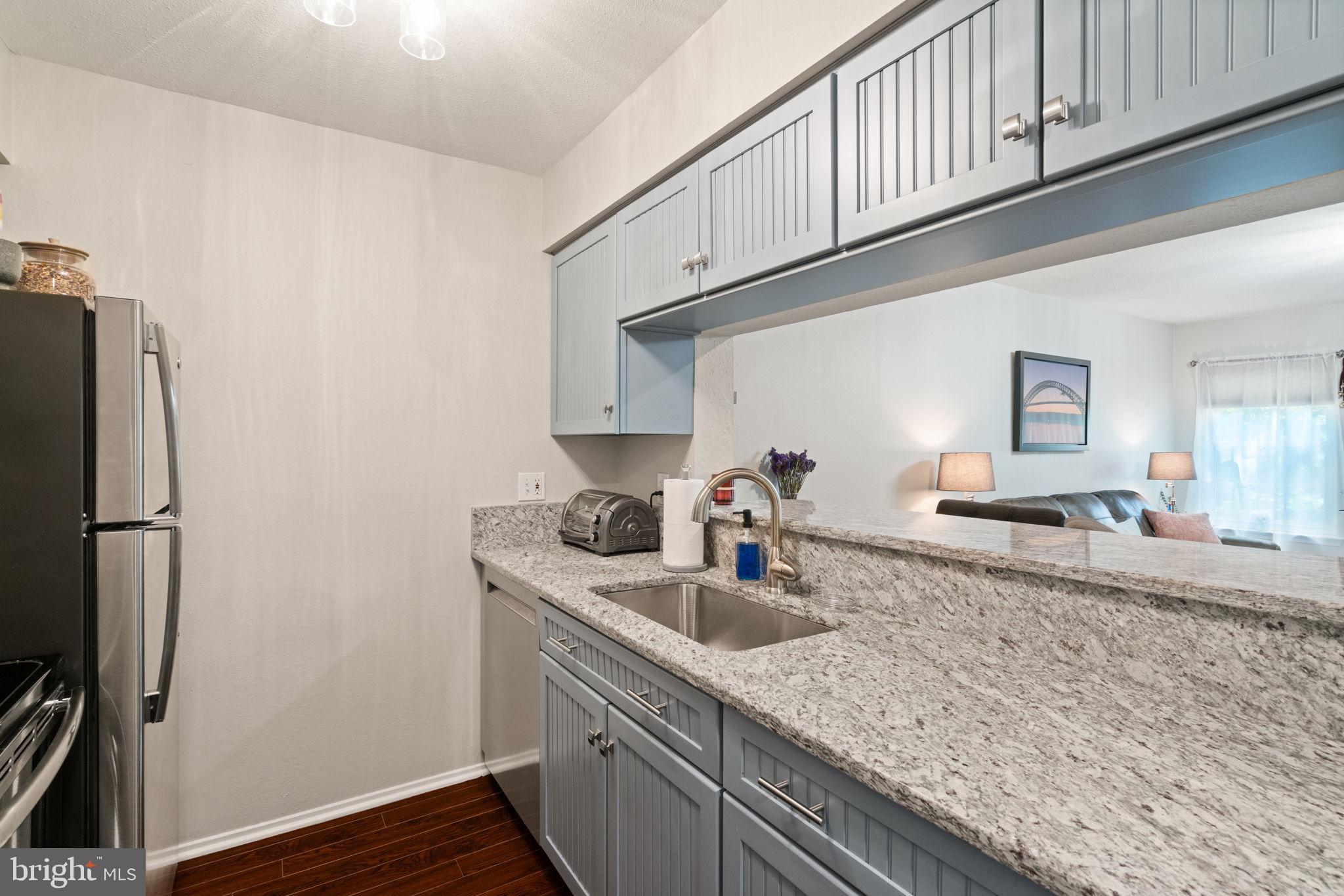 POINTE AT PARK CENTER - Residential