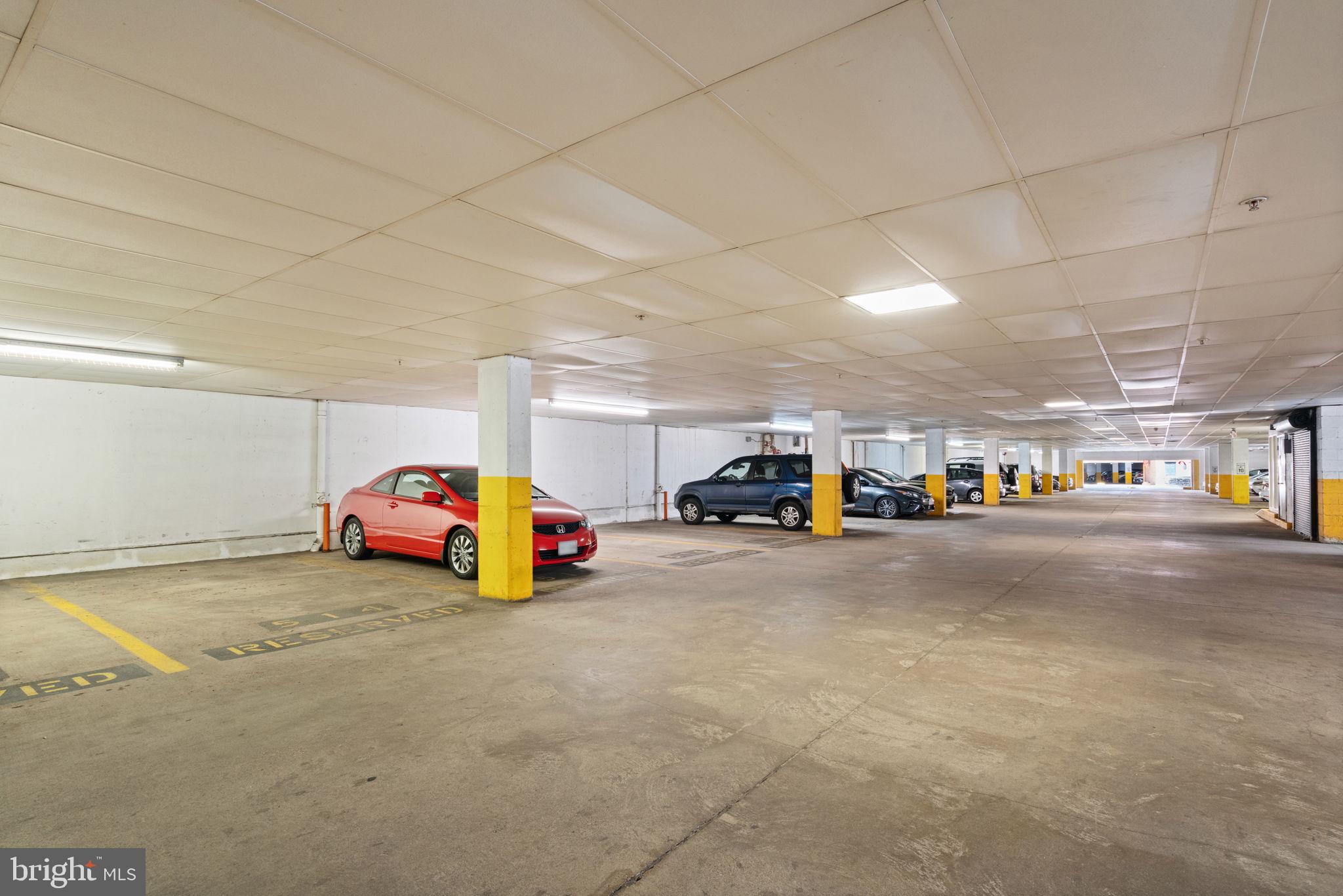 POINTE AT PARK CENTER - Residential