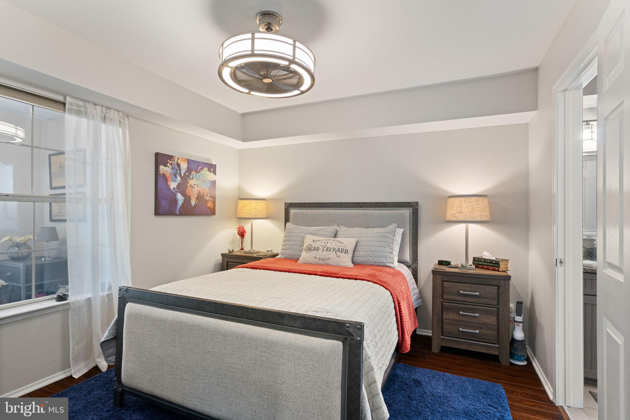 POINTE AT PARK CENTER - Residential