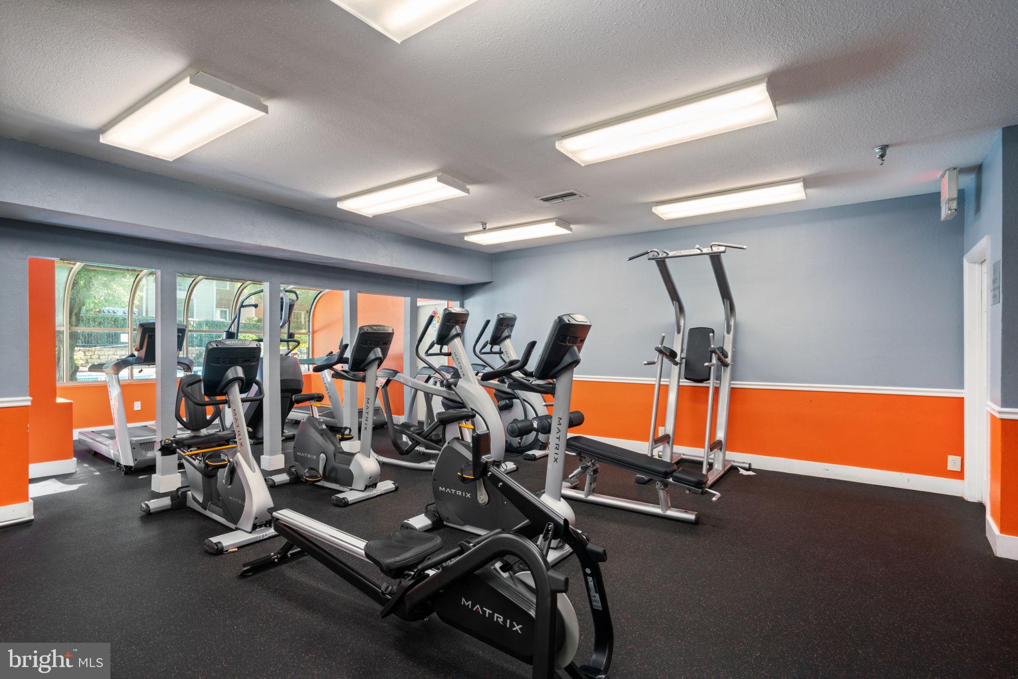 POINTE AT PARK CENTER - Residential