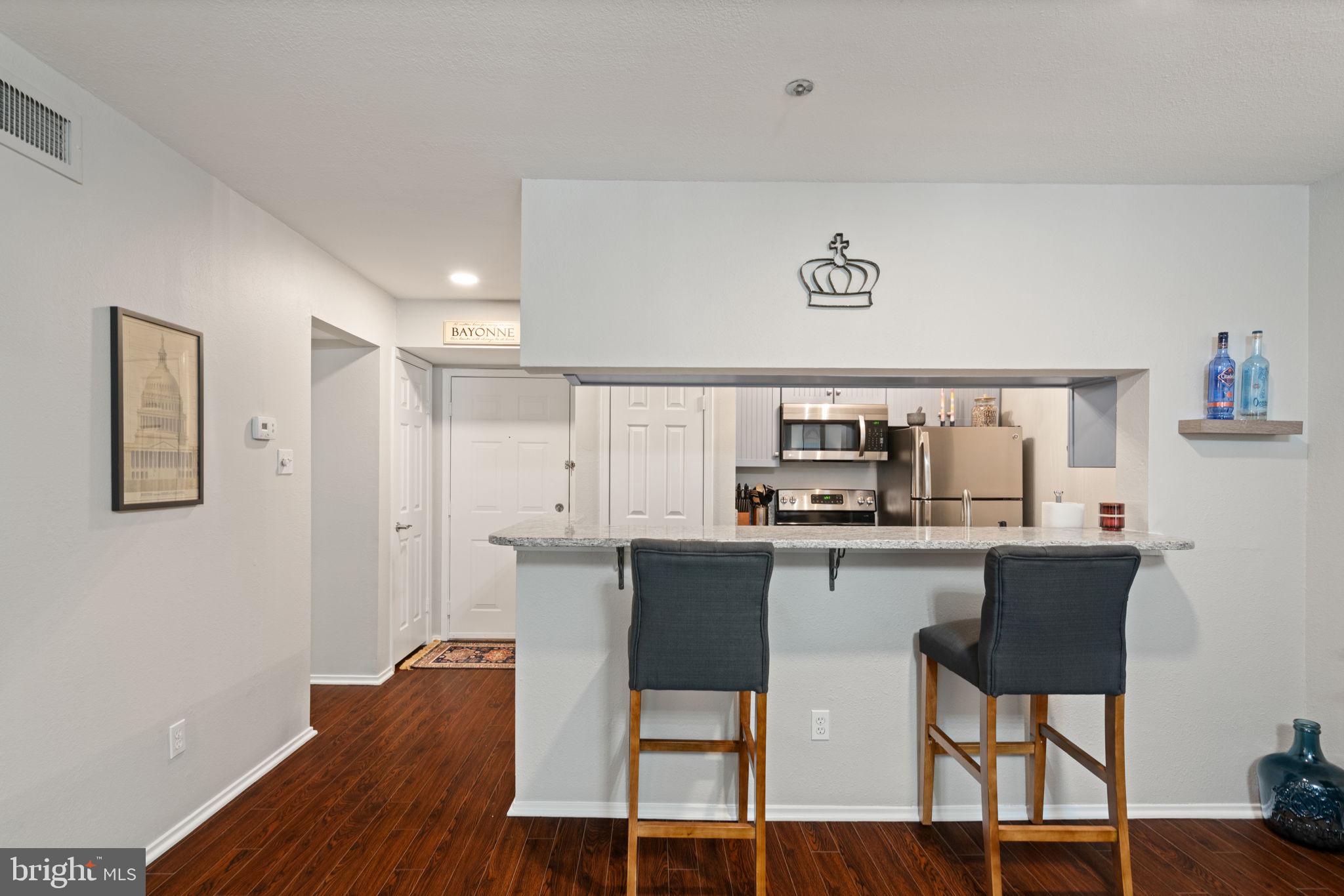 POINTE AT PARK CENTER - Residential