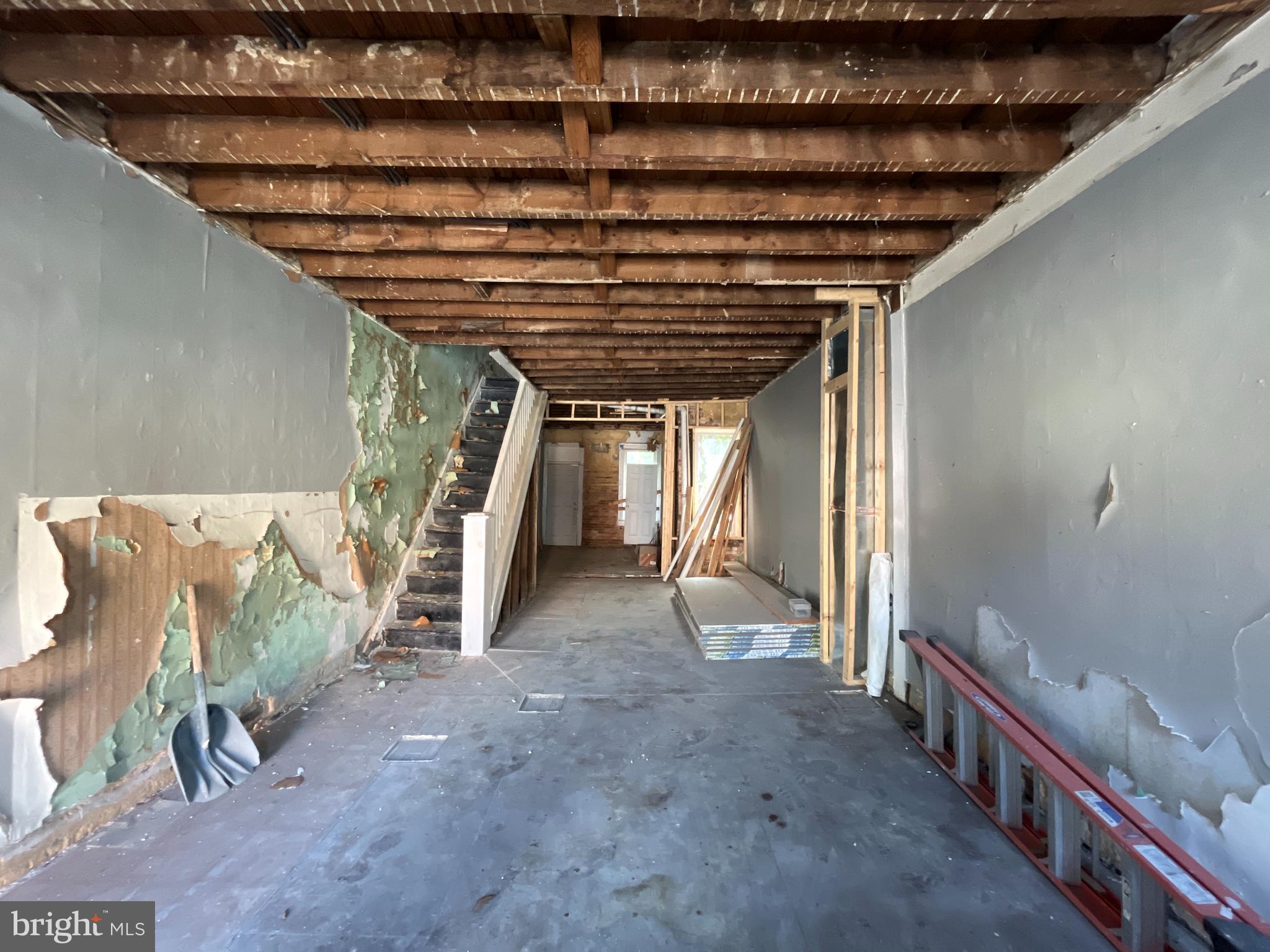 MIDTOWN EDMONDSON - Residential