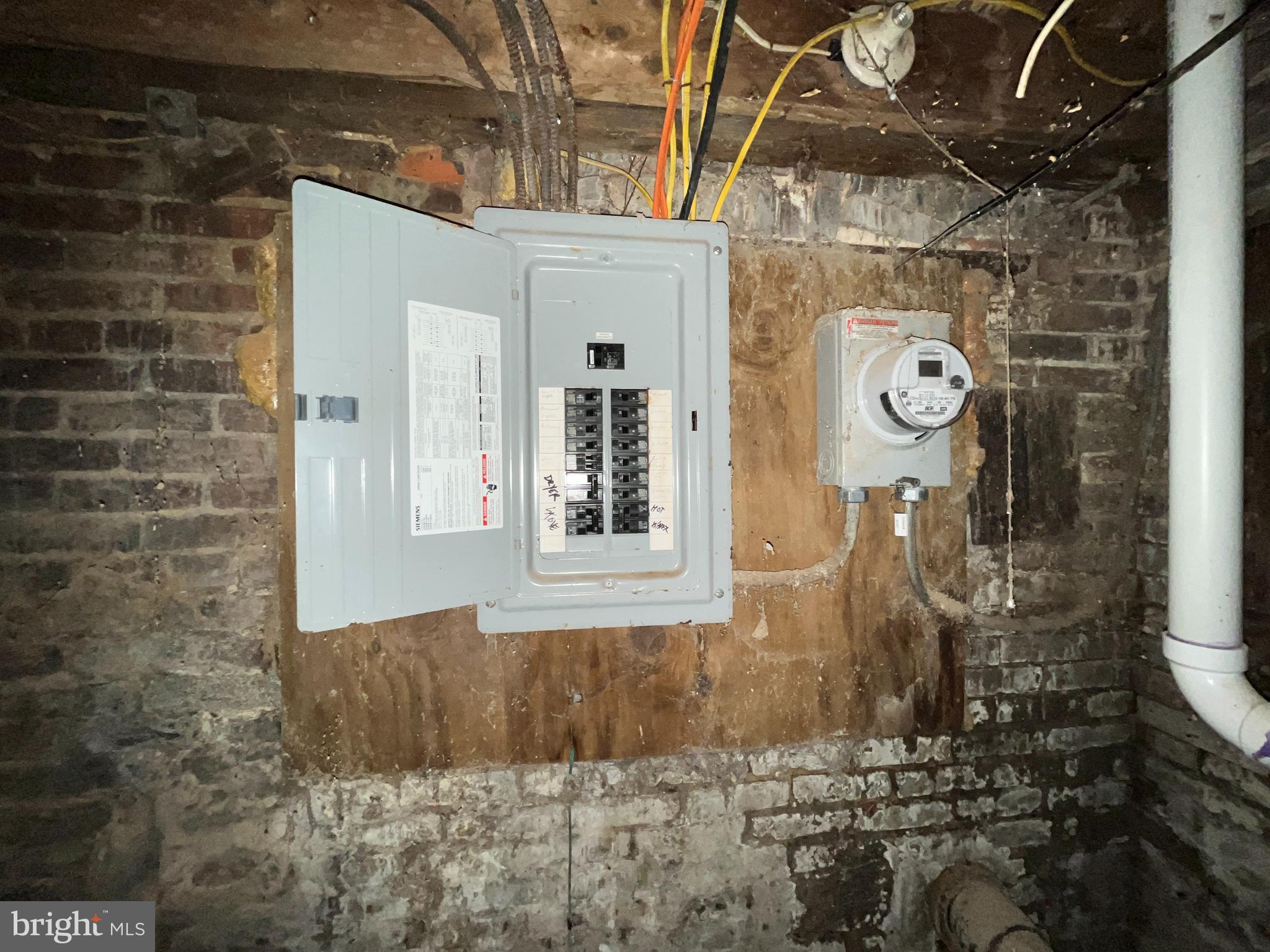 MIDTOWN EDMONDSON - Residential