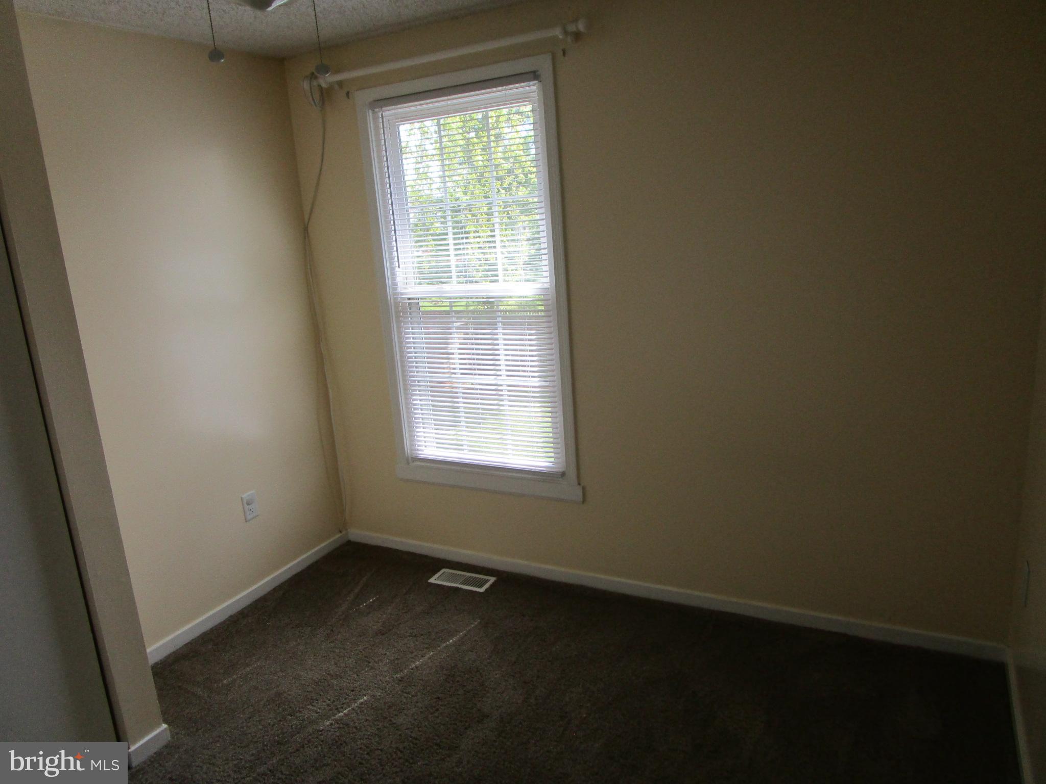 LANGLEY EAST - Residential