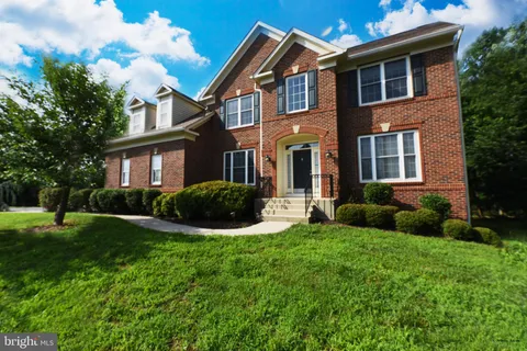 102 Hall Road, Sterling, VA 20166 - MLS#: VALO2089298