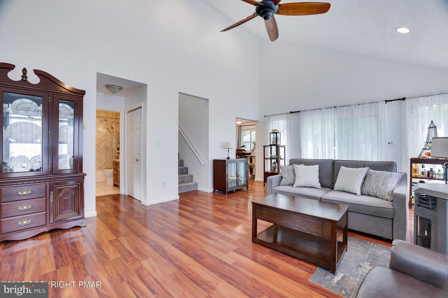 WHISPERING GLEN - Residential