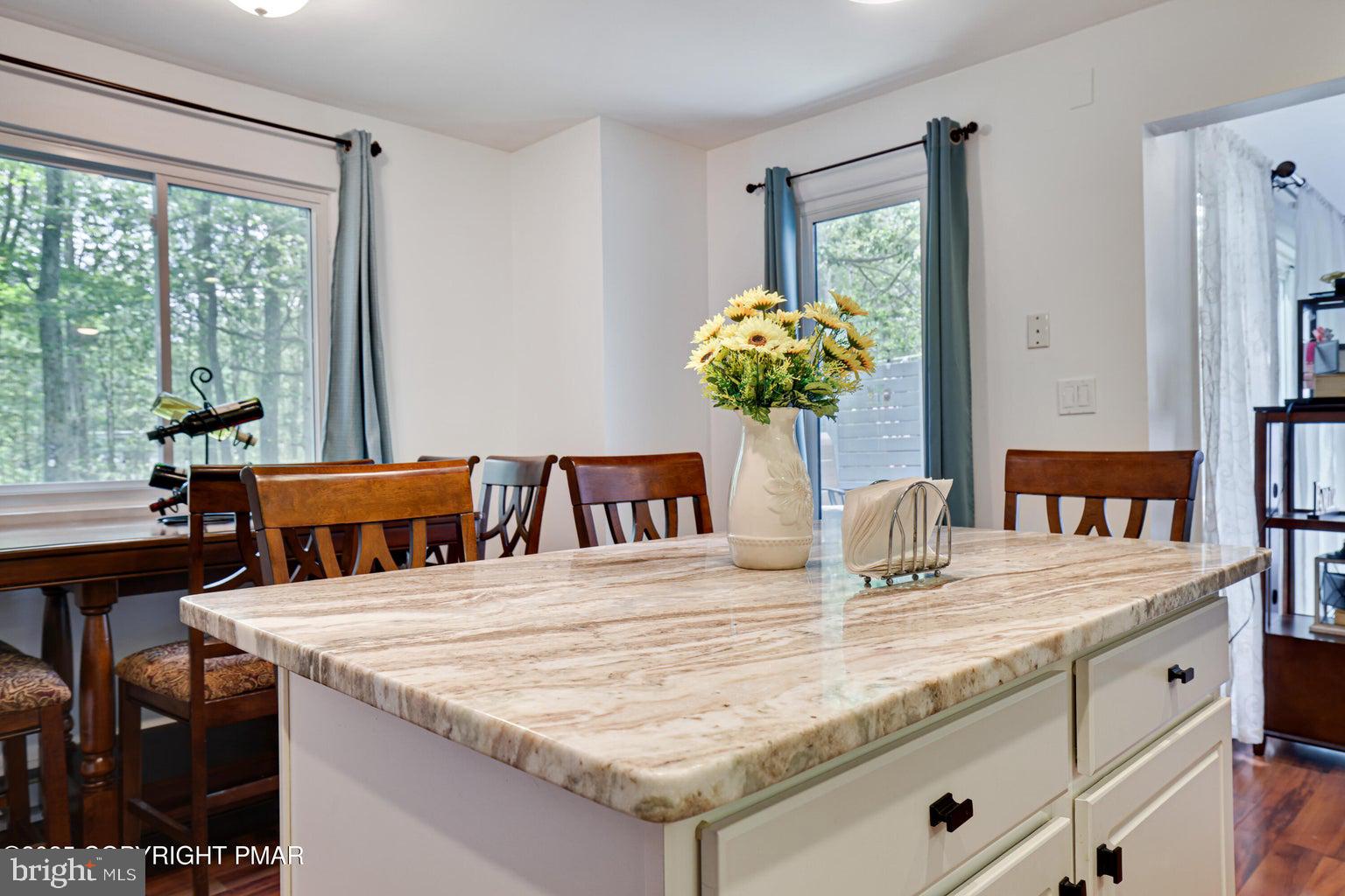 WHISPERING GLEN - Residential