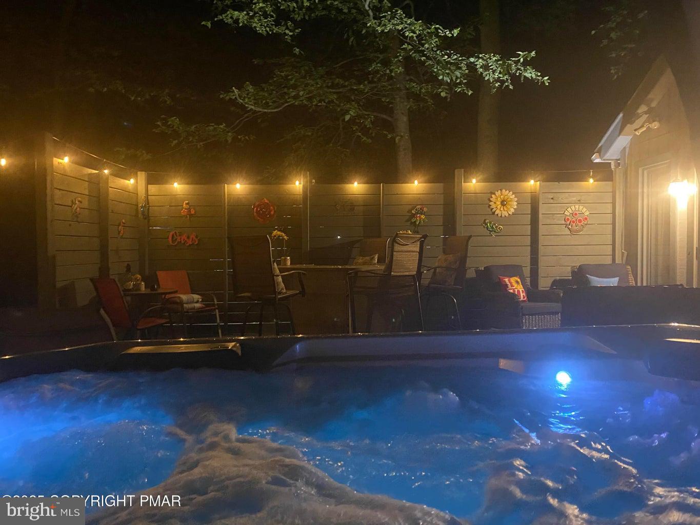 WHISPERING GLEN - Residential