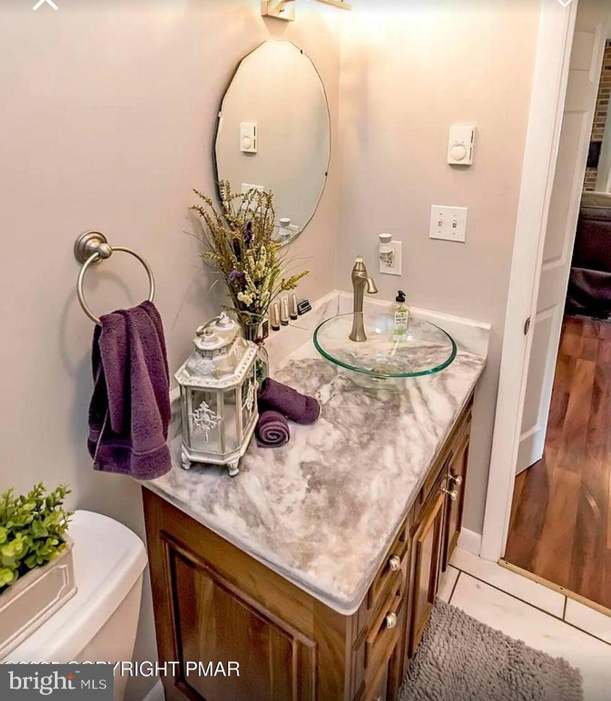 WHISPERING GLEN - Residential