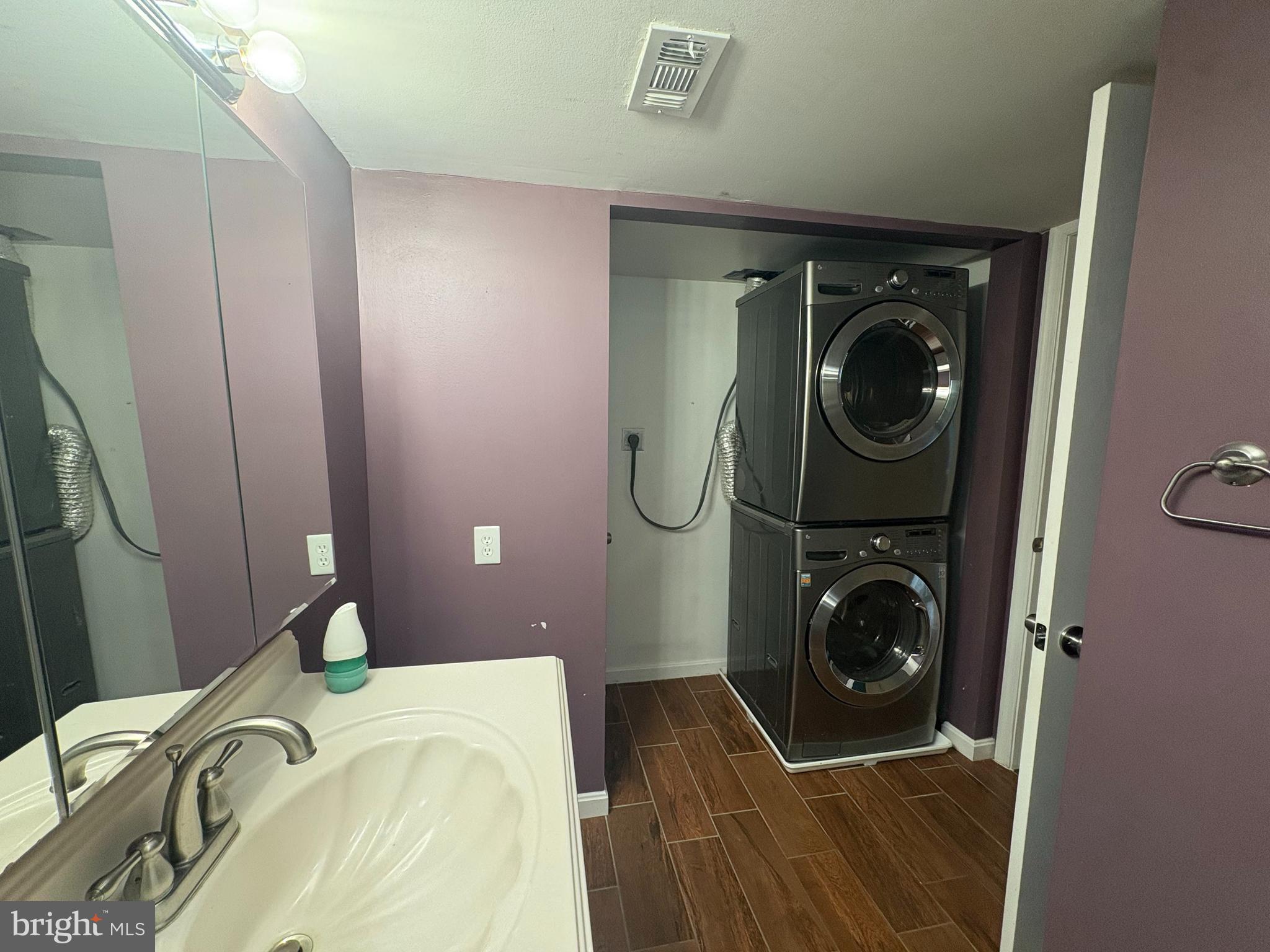 TIVOLI - Residential Lease