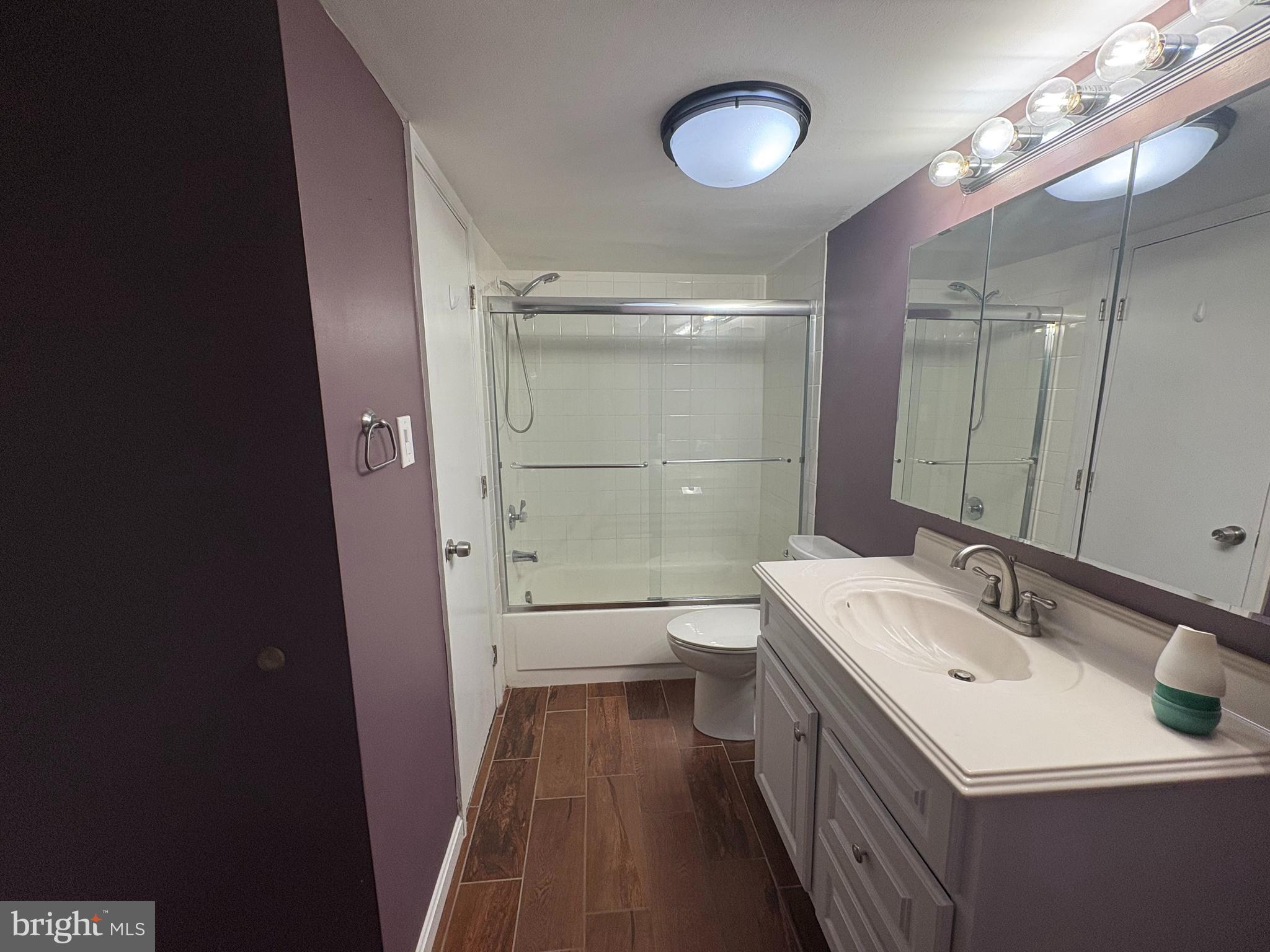 TIVOLI - Residential Lease