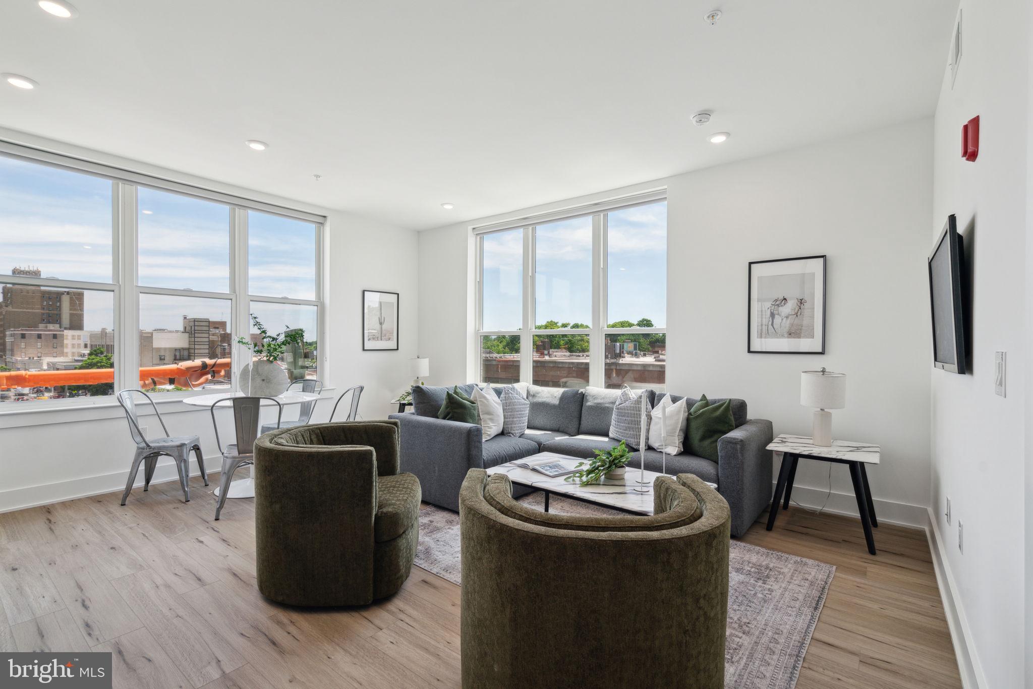 139 W CHELTEN AVENUE 403