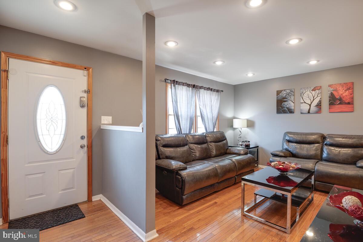 STONEGATE - Residential