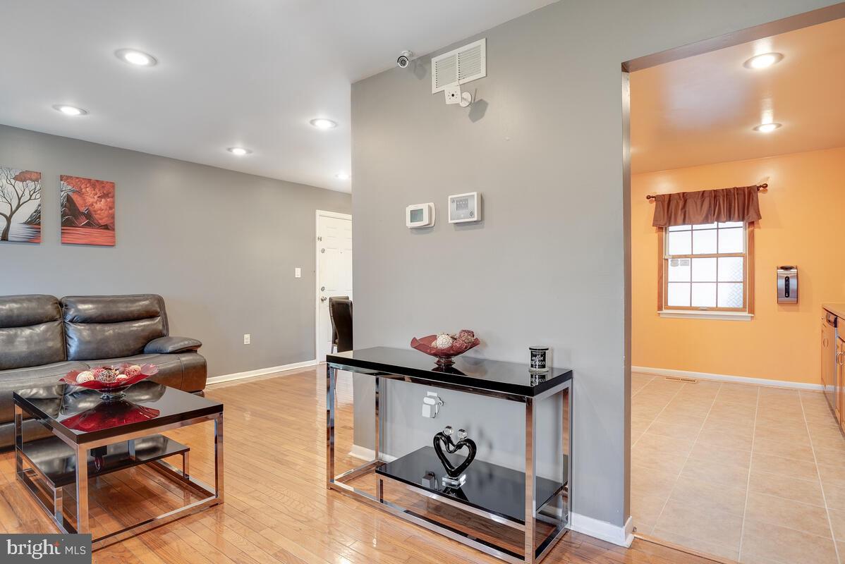 STONEGATE - Residential