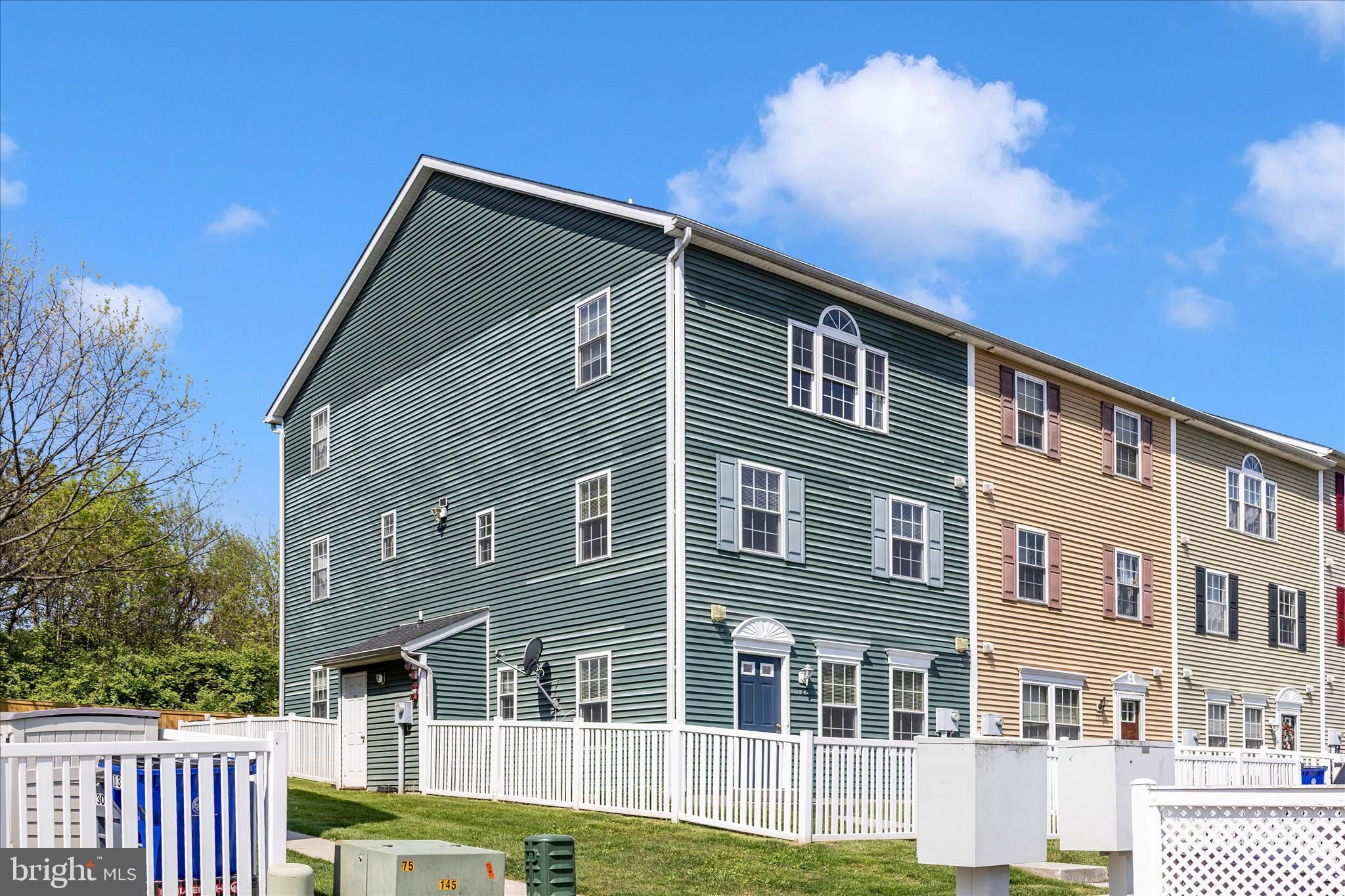 ALTAMONT GARDENS - Residential