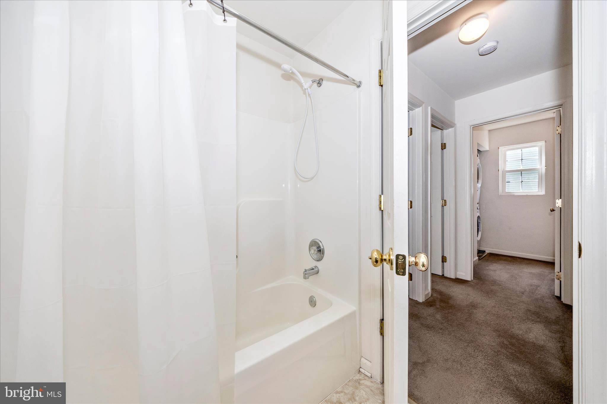 ALTAMONT GARDENS - Residential