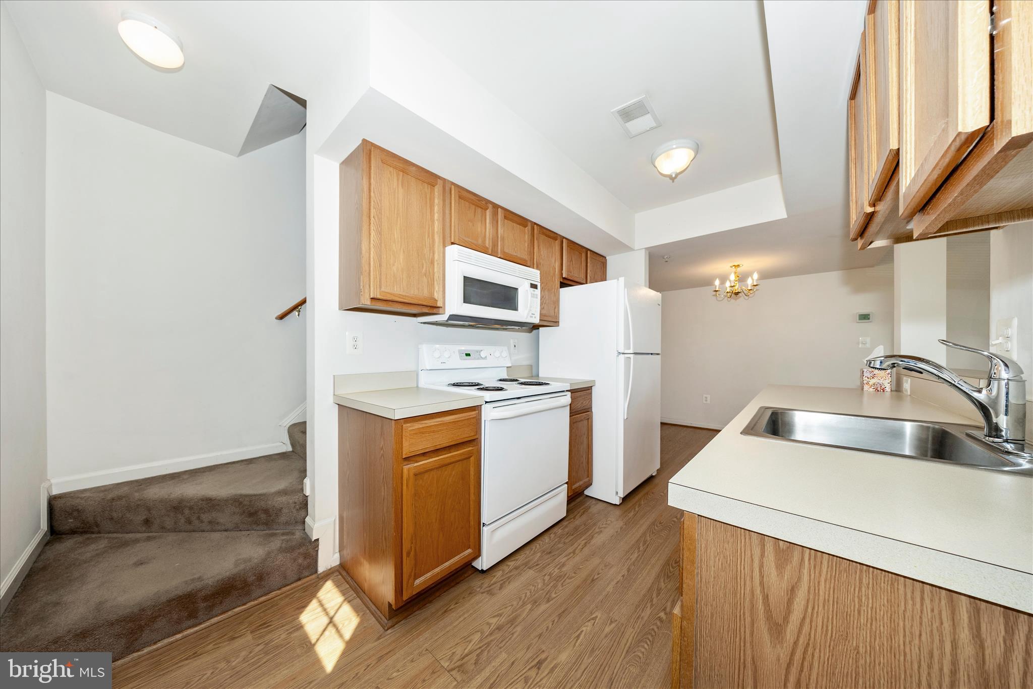 ALTAMONT GARDENS - Residential