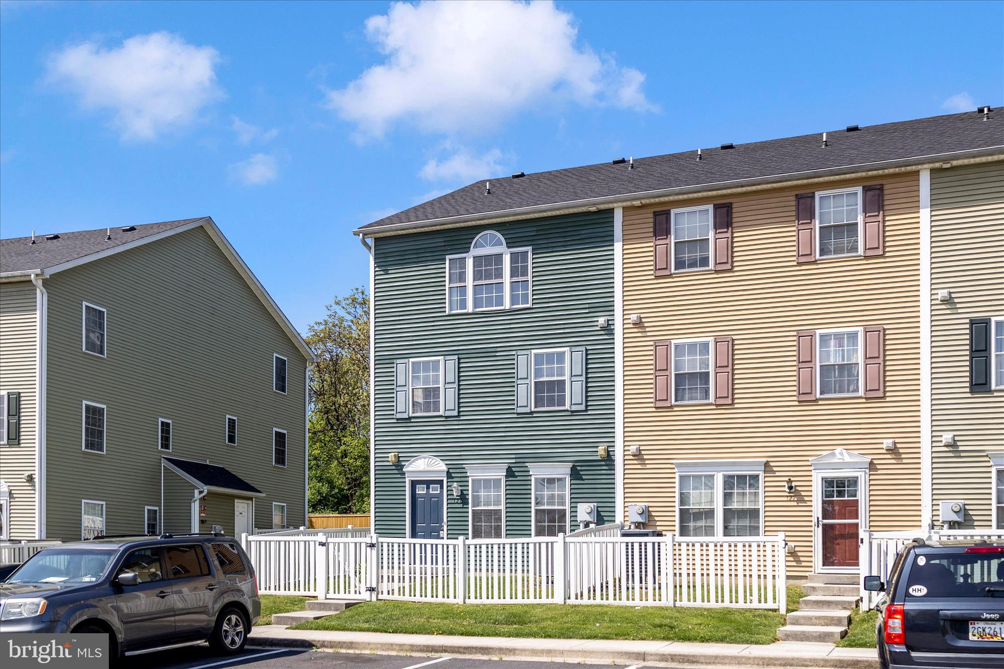 ALTAMONT GARDENS - Residential