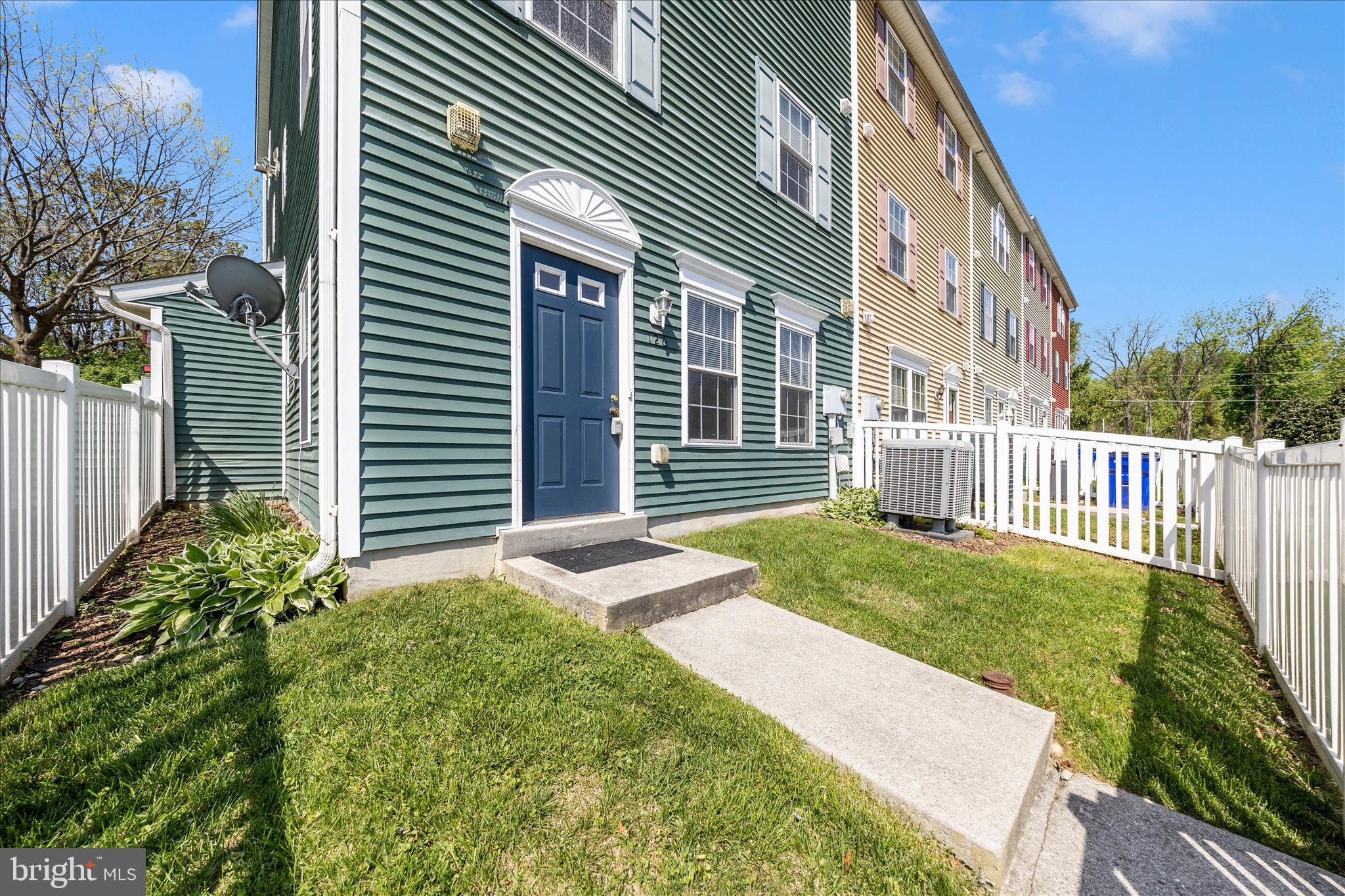 ALTAMONT GARDENS - Residential