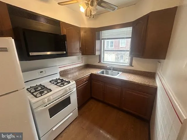 Upper Darby, Pennsylvania 19082, United States, 3 Bedrooms Bedrooms, ,1 BathroomBathrooms,Residential,Active,213943