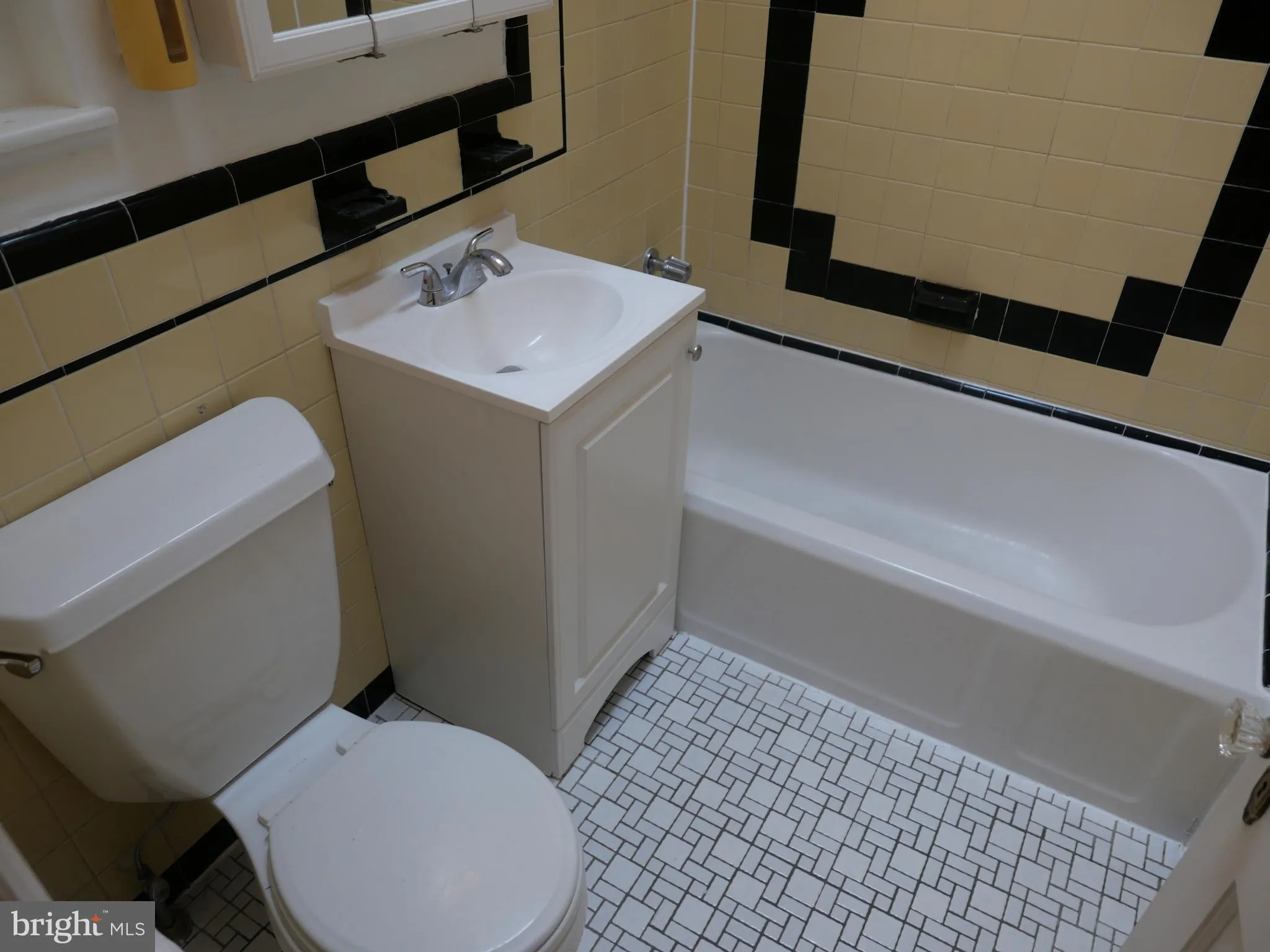 Upper Darby, Pennsylvania 19082, United States, 3 Bedrooms Bedrooms, ,1 BathroomBathrooms,Residential,Active,213943