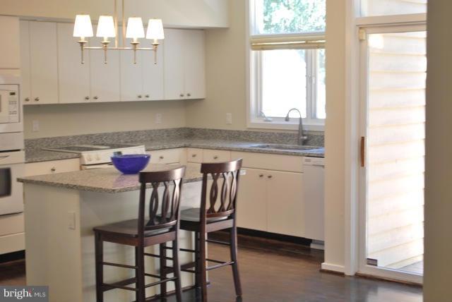 RESTON - Residential Lease