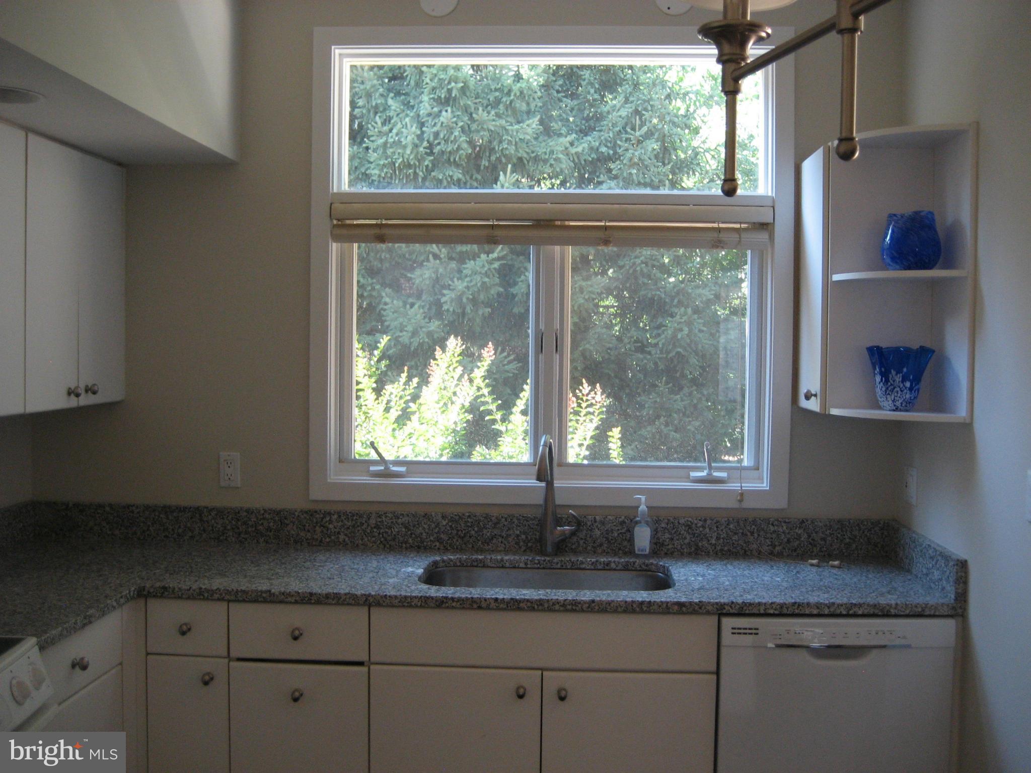 RESTON - Residential Lease