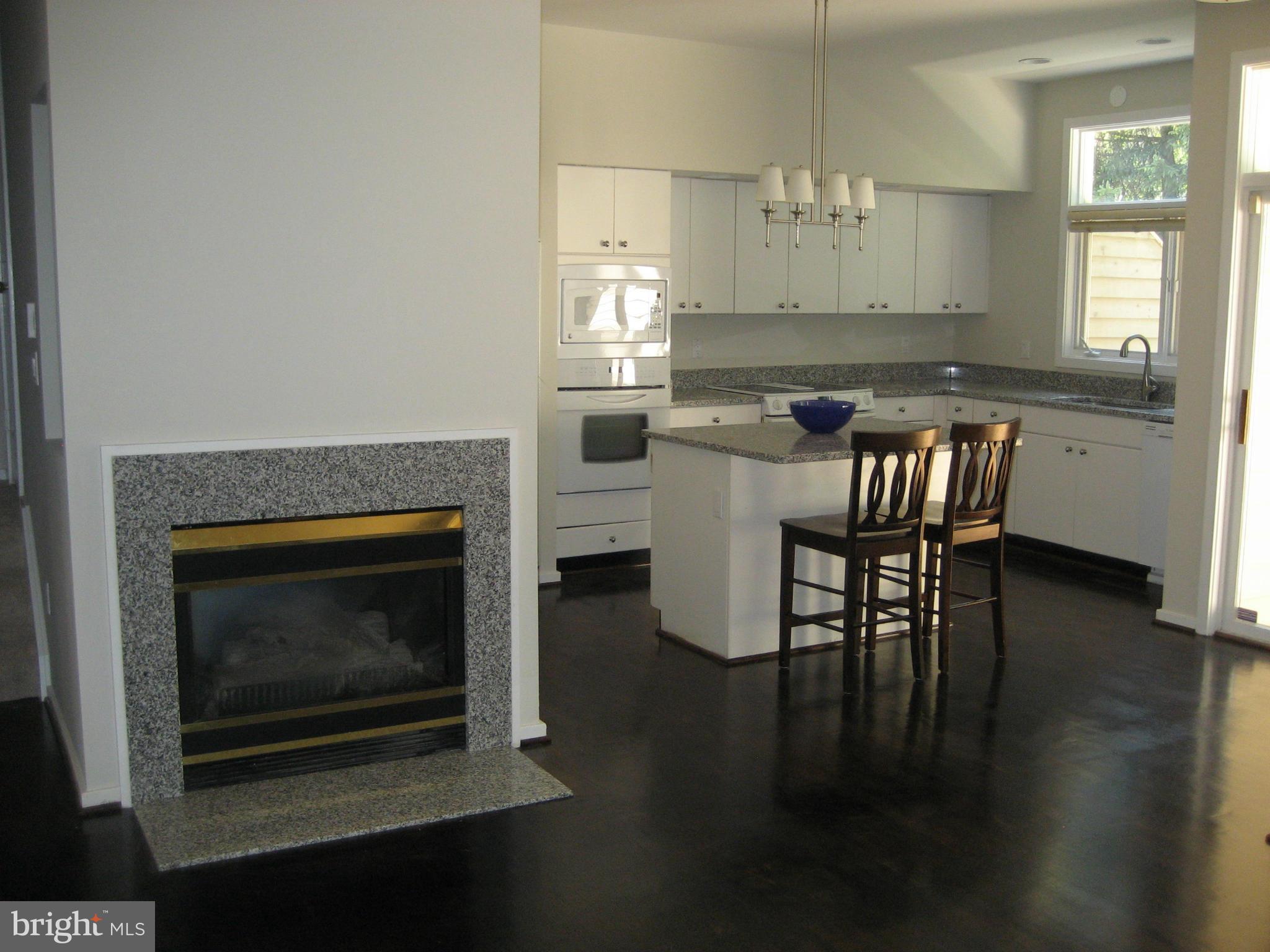 RESTON - Residential Lease