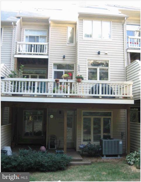RESTON - Residential Lease