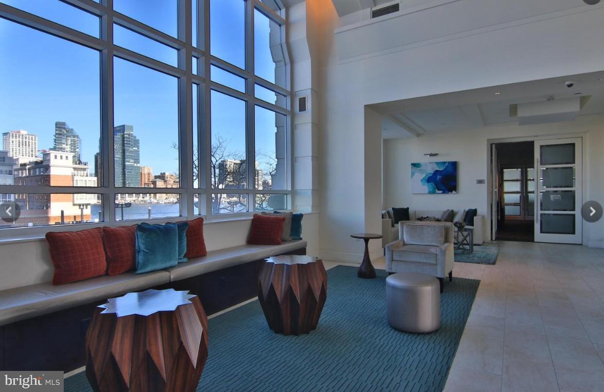 100 HARBORVIEW DRIVE 306