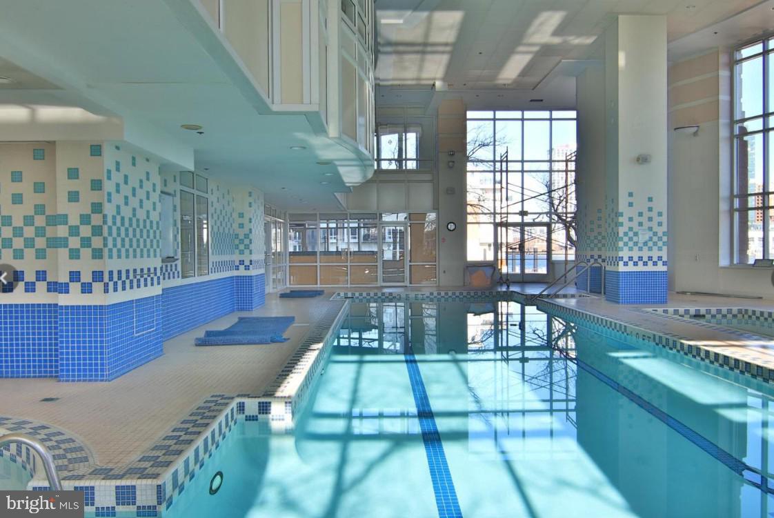 100 HARBORVIEW DRIVE 306