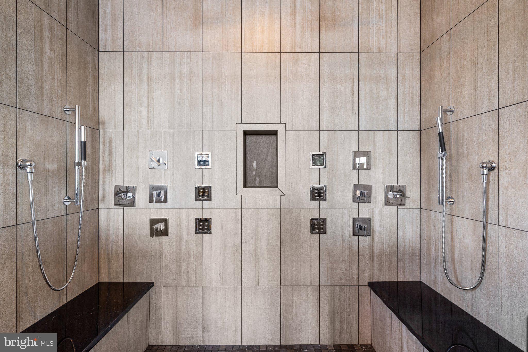 BOWLEYS QUARTERS - Residential