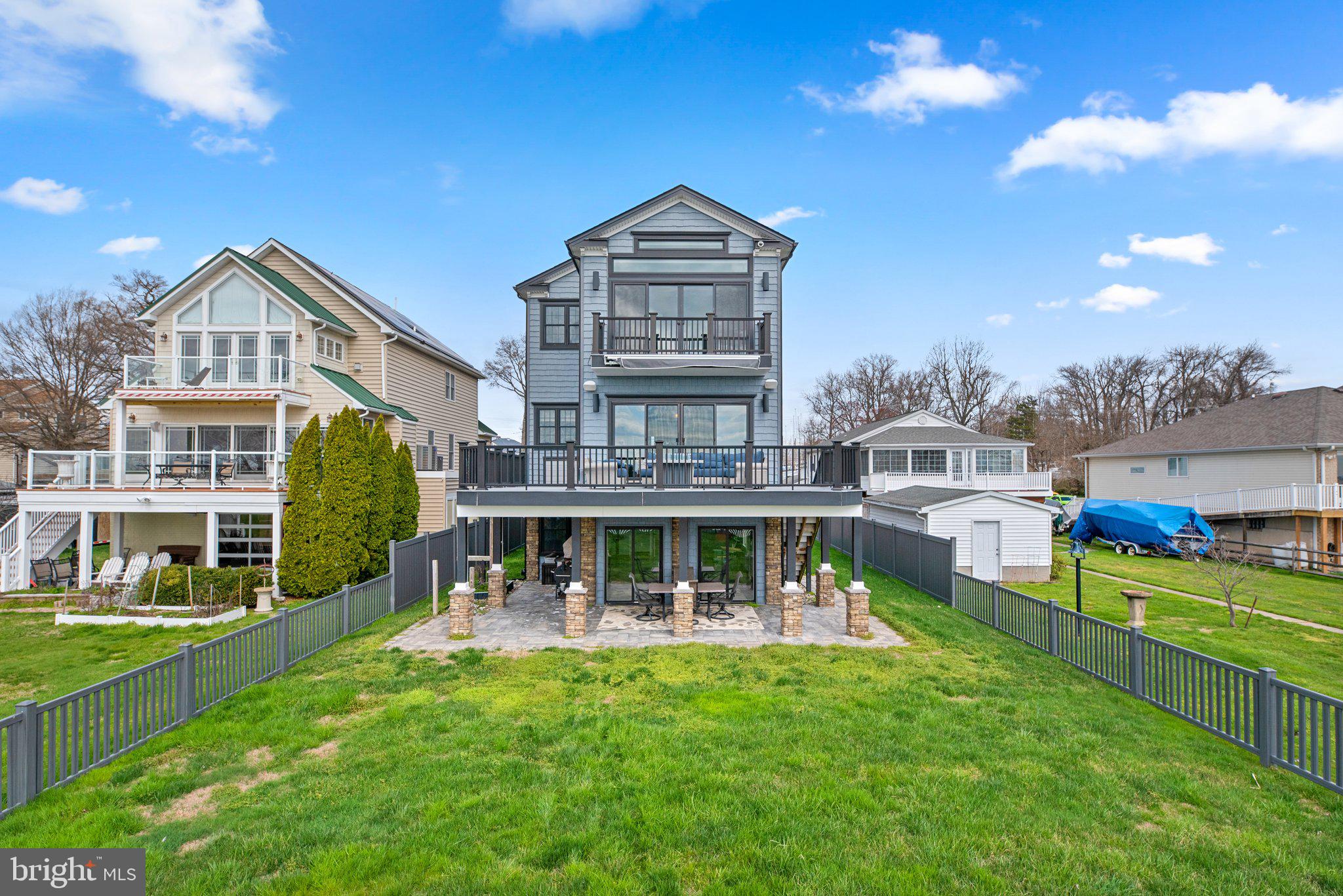 BOWLEYS QUARTERS - Residential