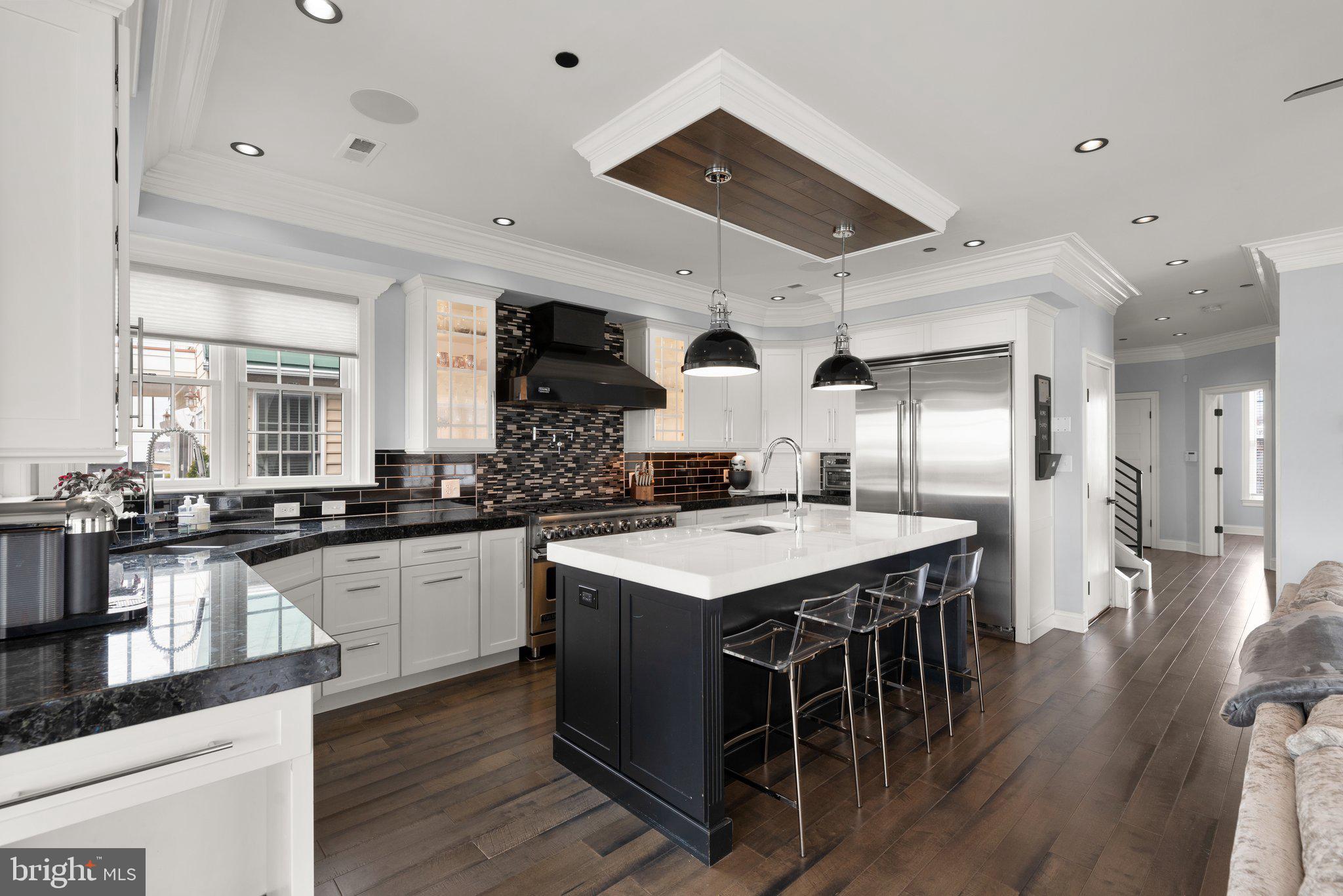 BOWLEYS QUARTERS - Residential