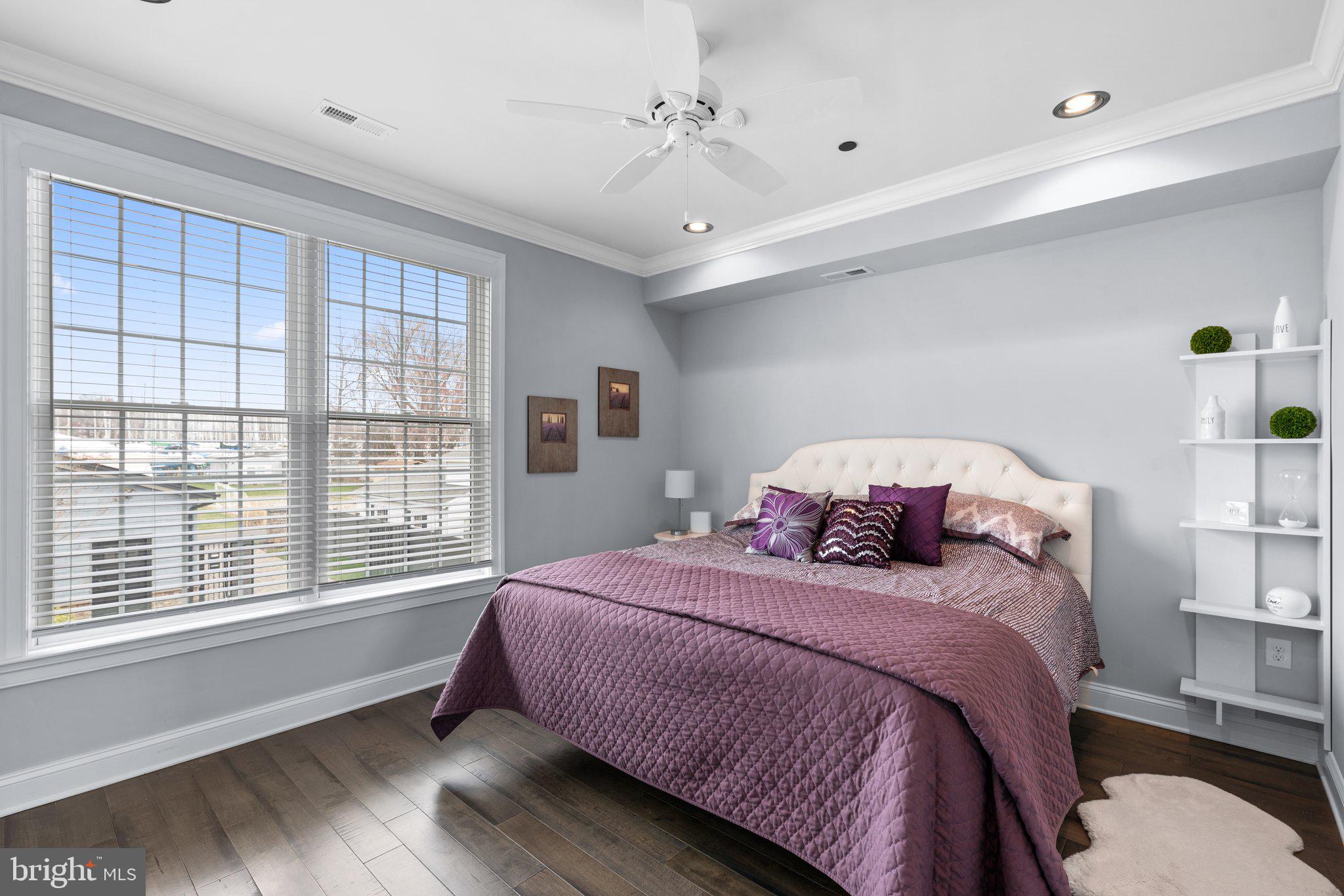 BOWLEYS QUARTERS - Residential