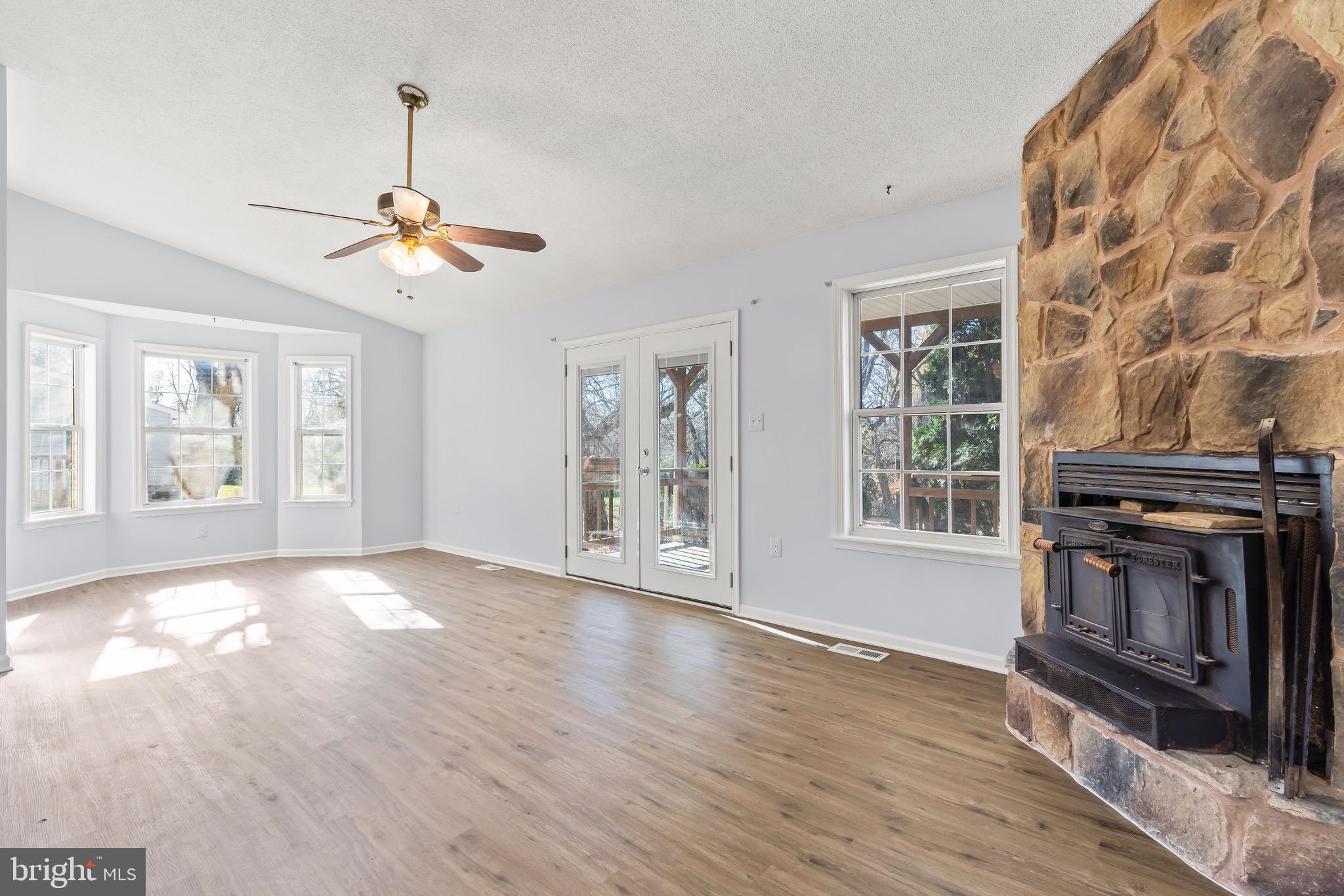 SHANNONDALE - Residential