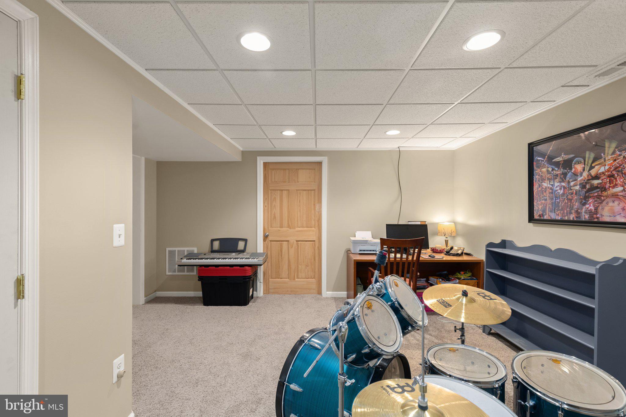 SOUTH HAMPTON - Residential