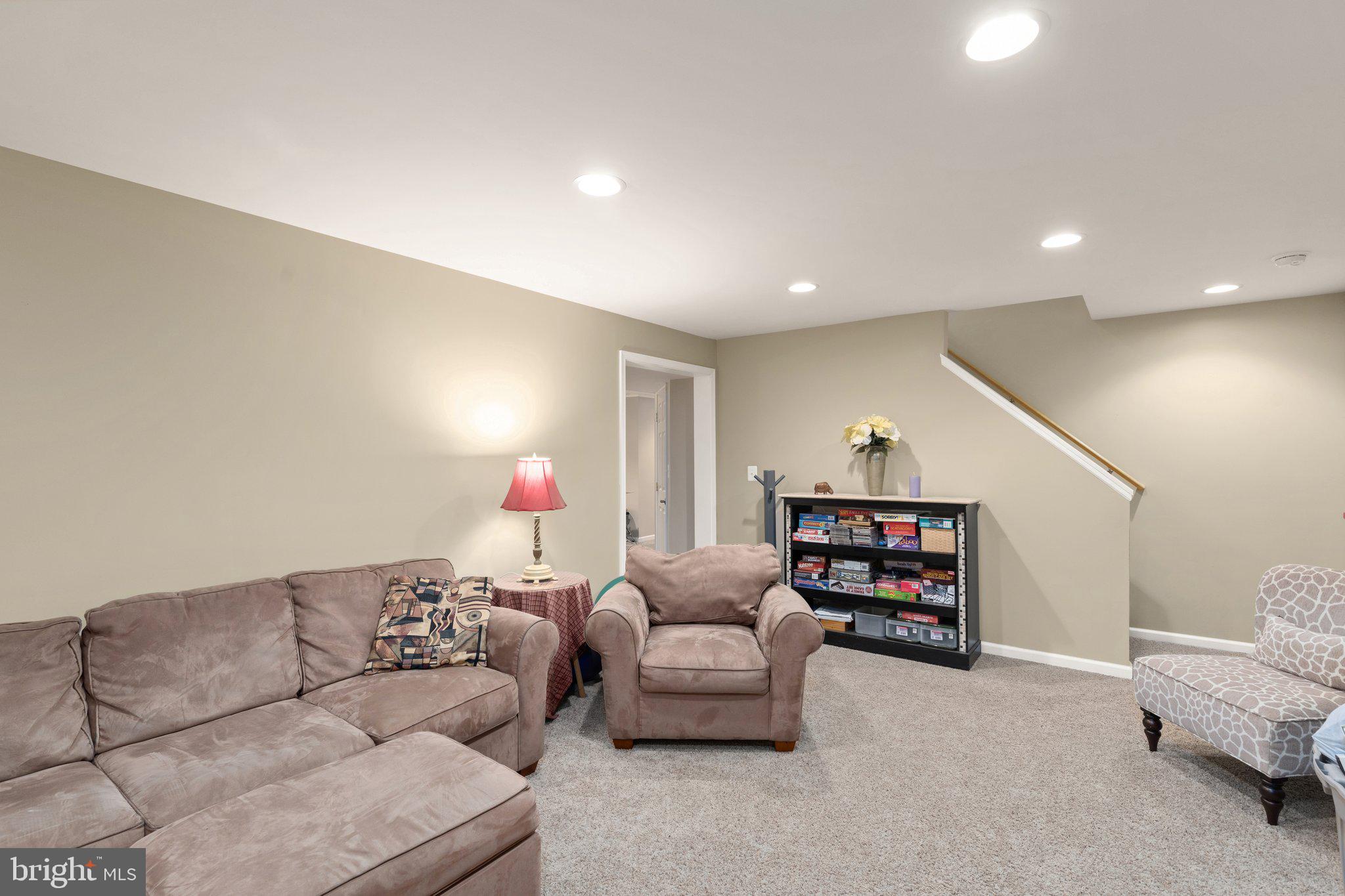 SOUTH HAMPTON - Residential