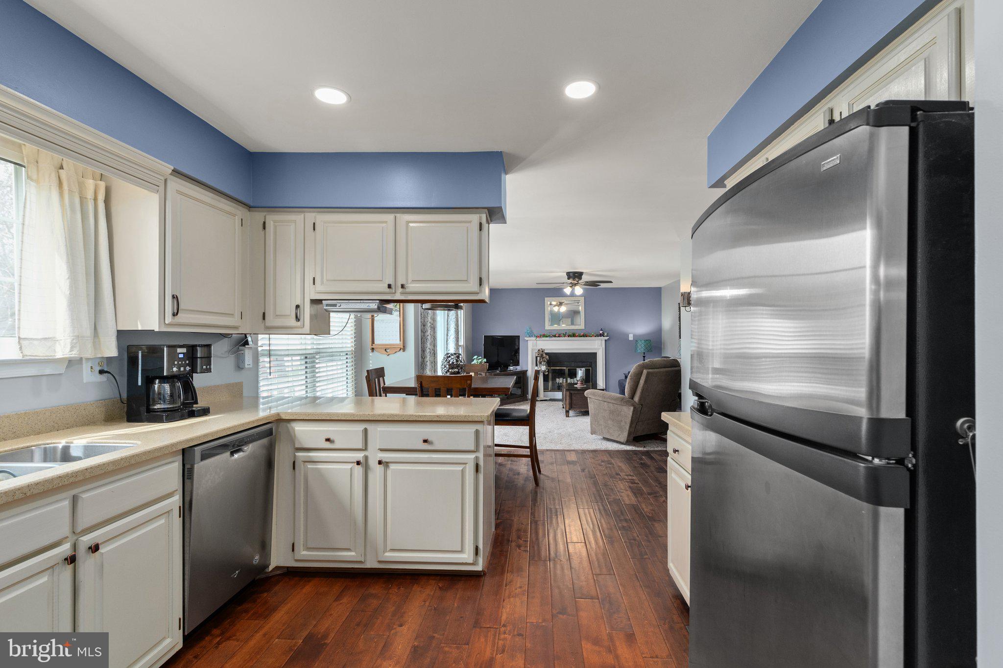 SOUTH HAMPTON - Residential