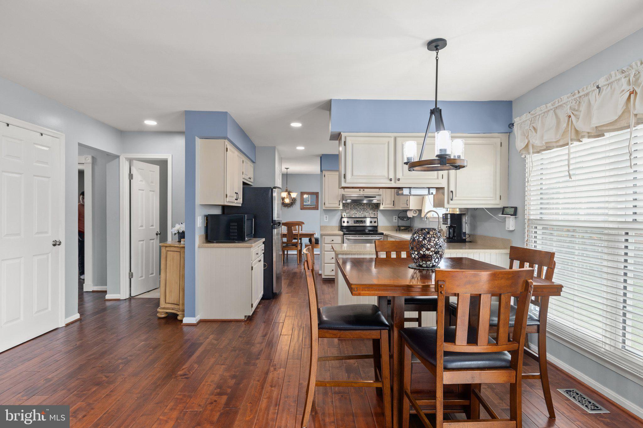 SOUTH HAMPTON - Residential