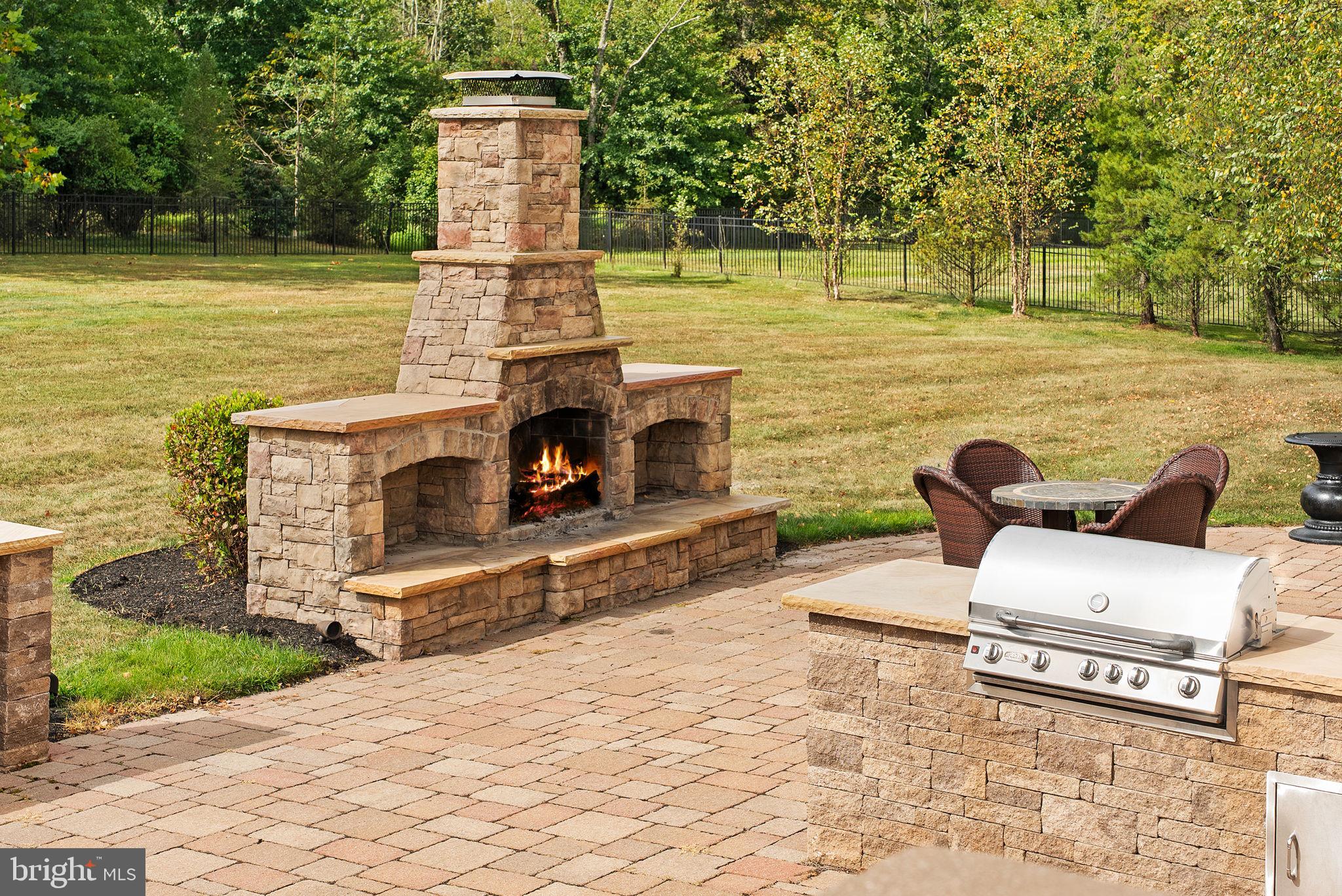 MATTHEWS RIDGE - Residential