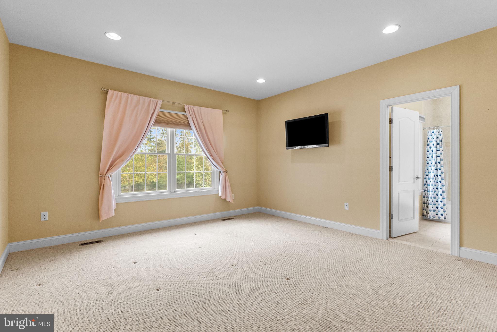 MATTHEWS RIDGE - Residential